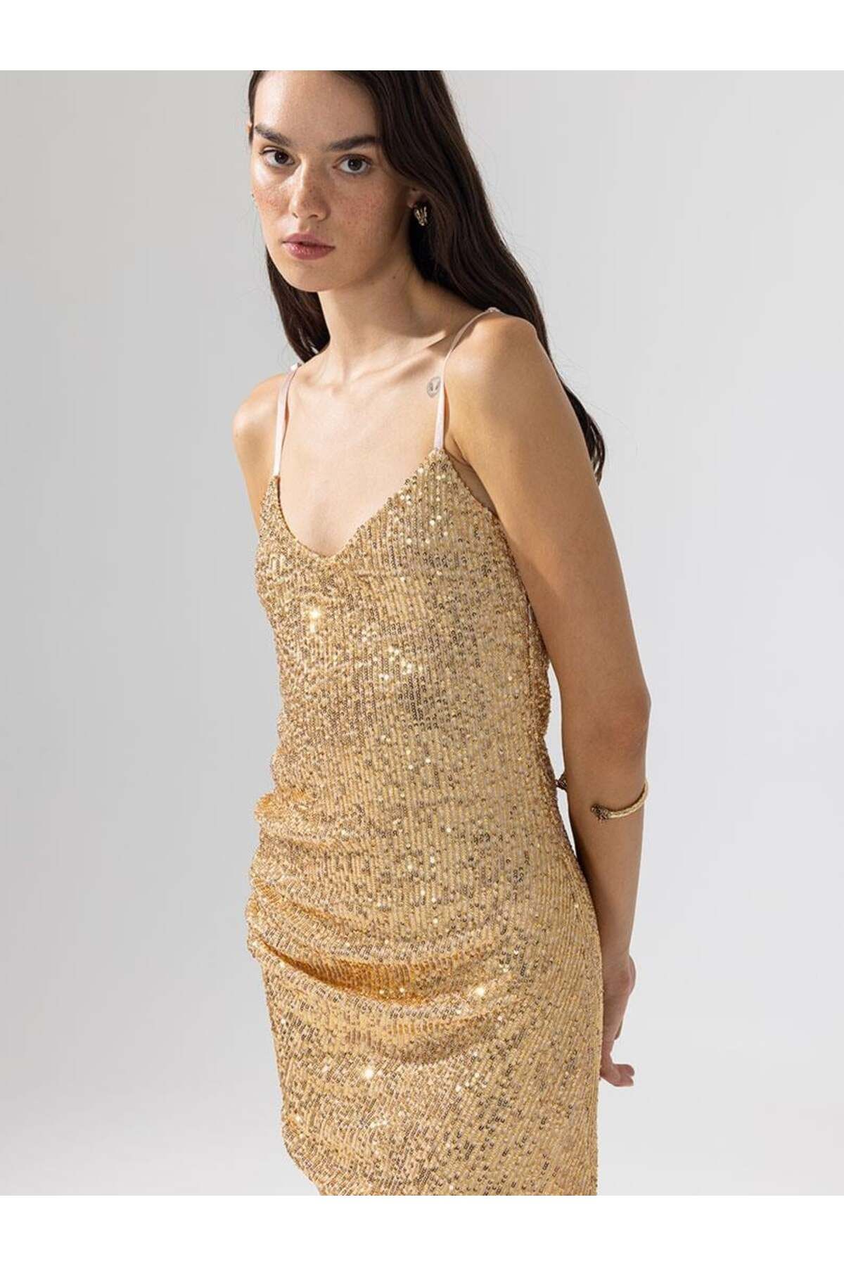 Rivus Drape Detaylı Askılı Pullu Mini Elbise - Gold