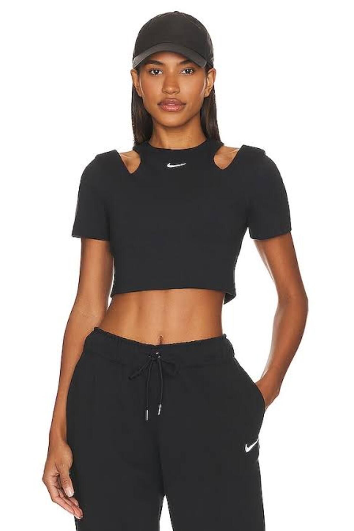 Nike Sportswear Essentials Kısa Kollu Kadın Tişört DV7962-010 stilim spor