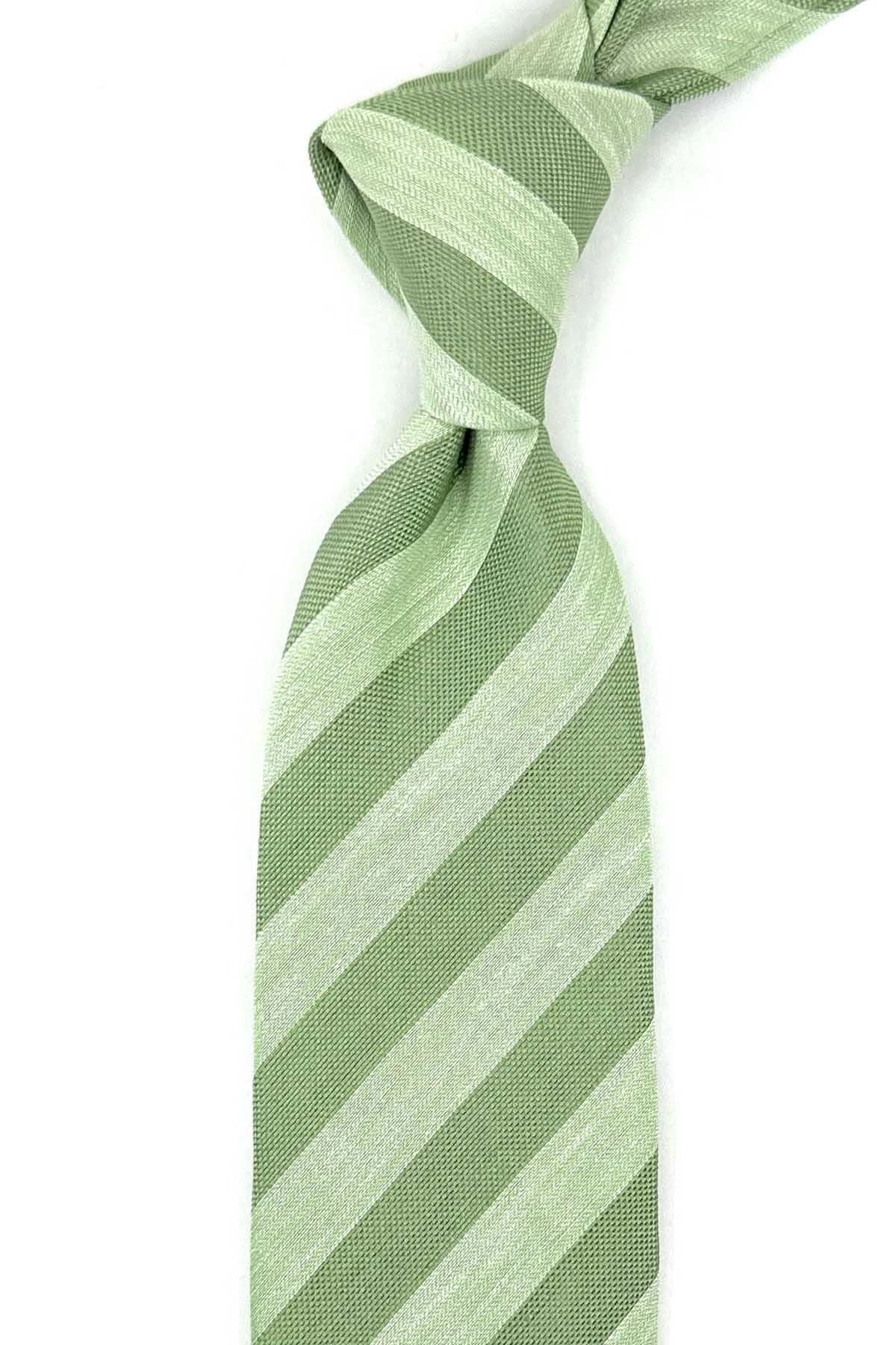 Kravatkolik Cinnabar Style Yeşil Çizgi Desen İtalyan İpek Kravat İK1561