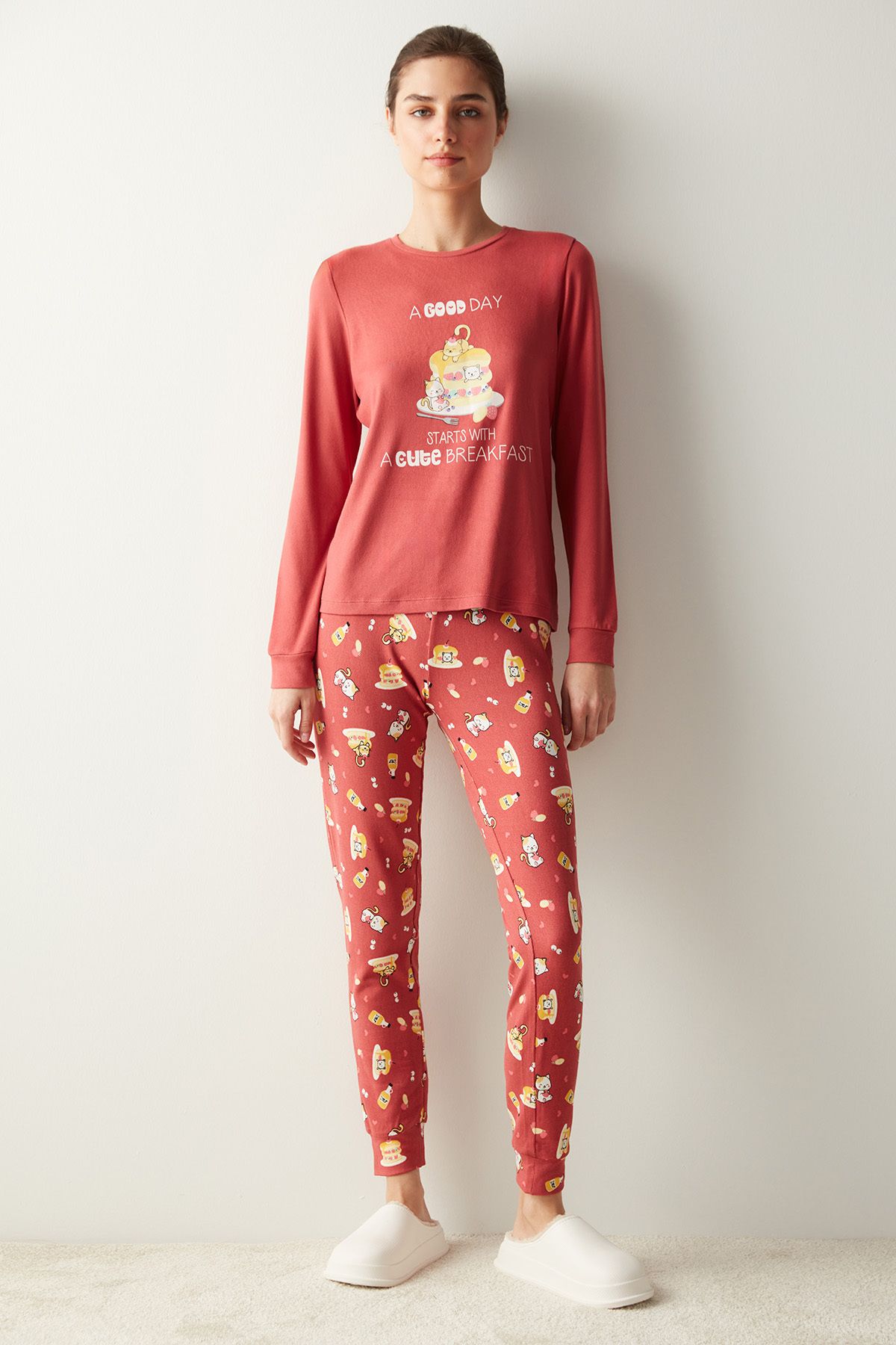 Penti Cute Breakfast Termal Kırmızı Pijama Takımı