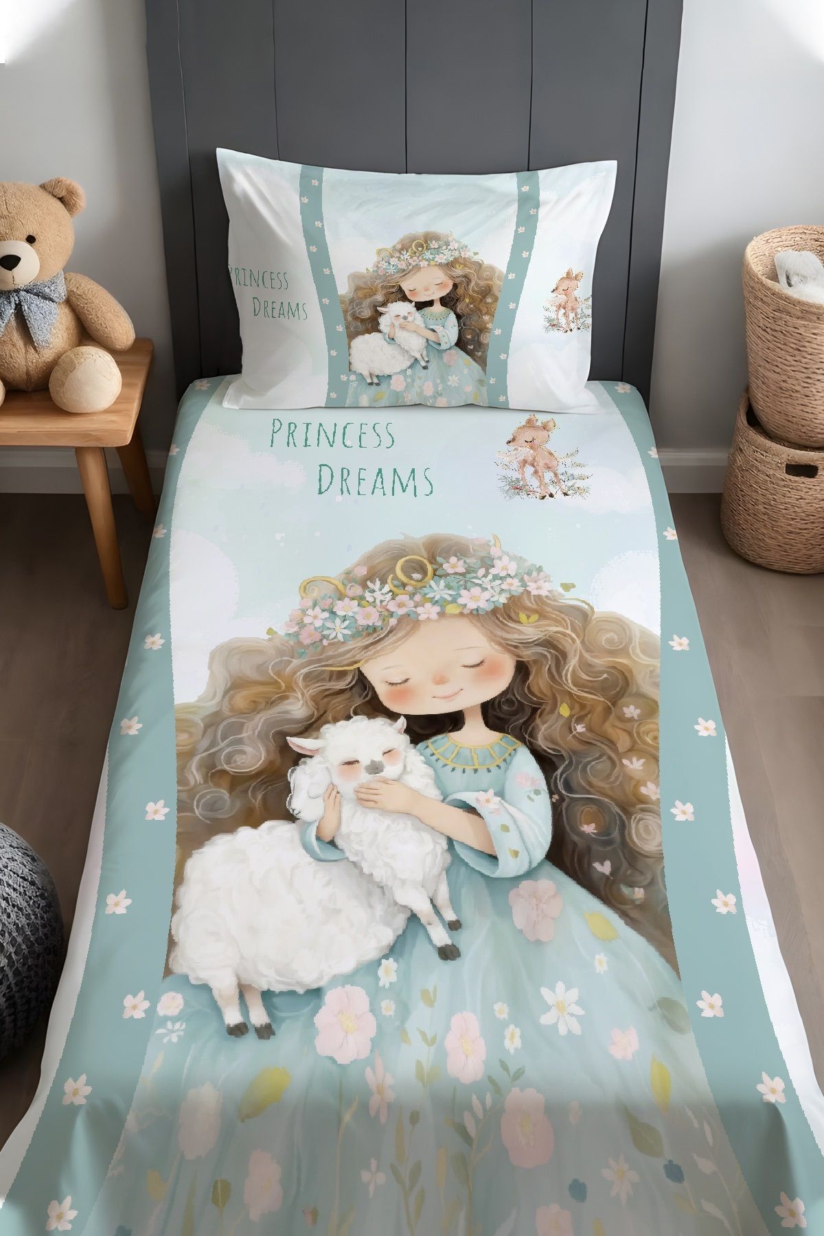 Evpanya Kuzu'lu Prenses Desenli Yatak Örtüsü ve Yastık Kılıfı