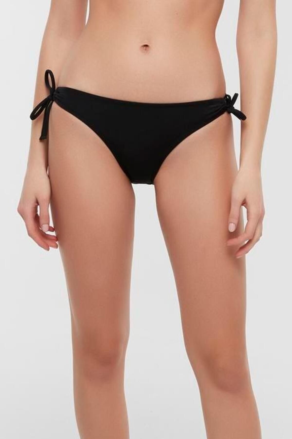 Penti Siyah Basic Yandan Bağlama Detaylı Bikini Altı