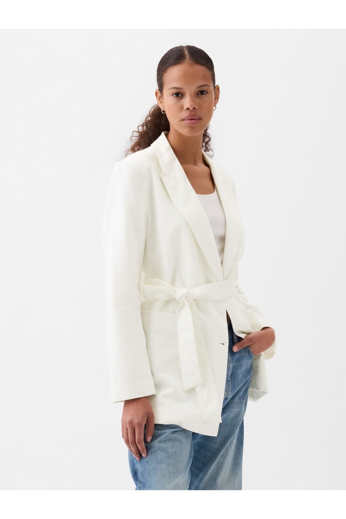 GAP Kadın Kırık Beyaz Kuşaklı Keten Karışımlı Blazer Ceket