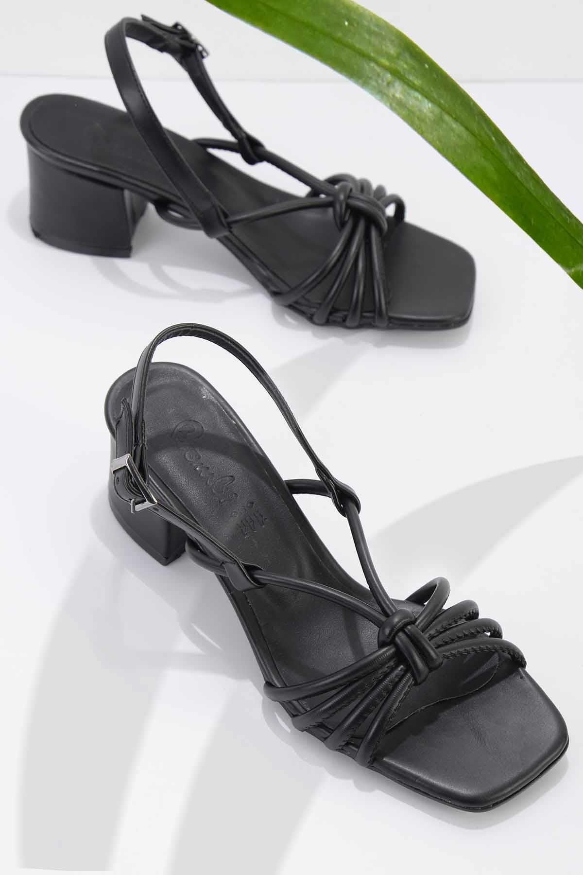 Bambi Siyah Kadın Klasik Topuklu Ayakkabı K05888028509