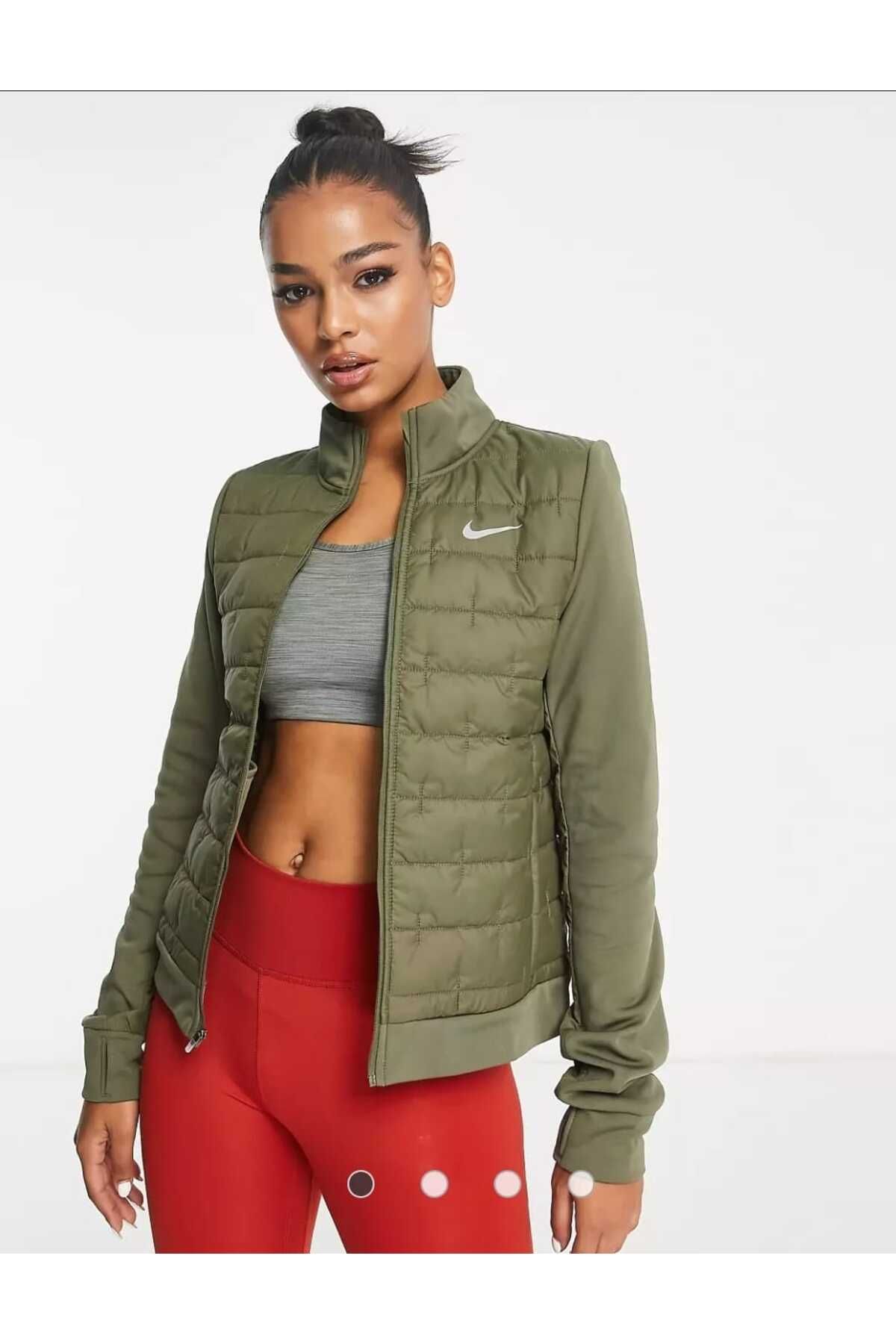 Nike Therma-FIT Sentetik Dolgulu Kadın Ceketi