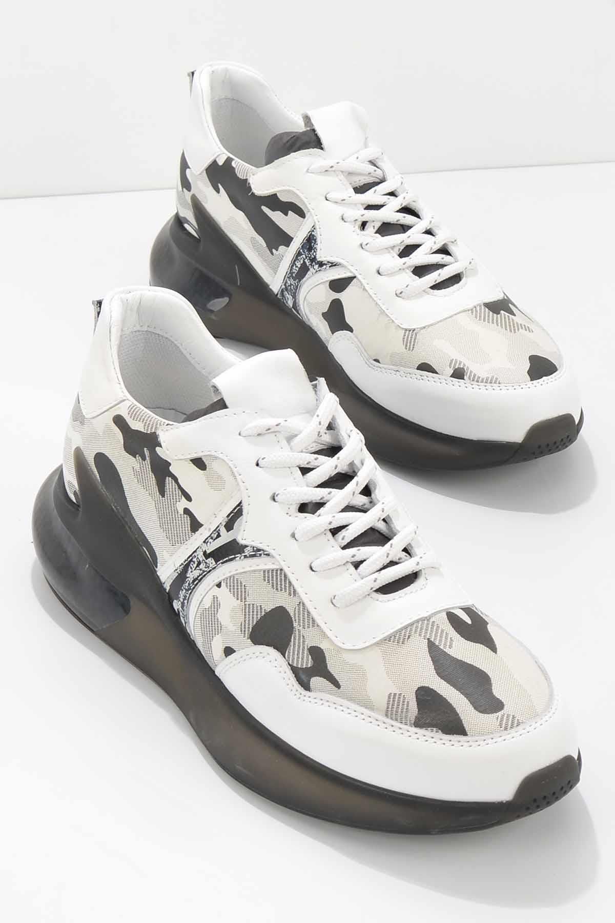 Bambi Beyaz Erkek Sneaker E01611120103