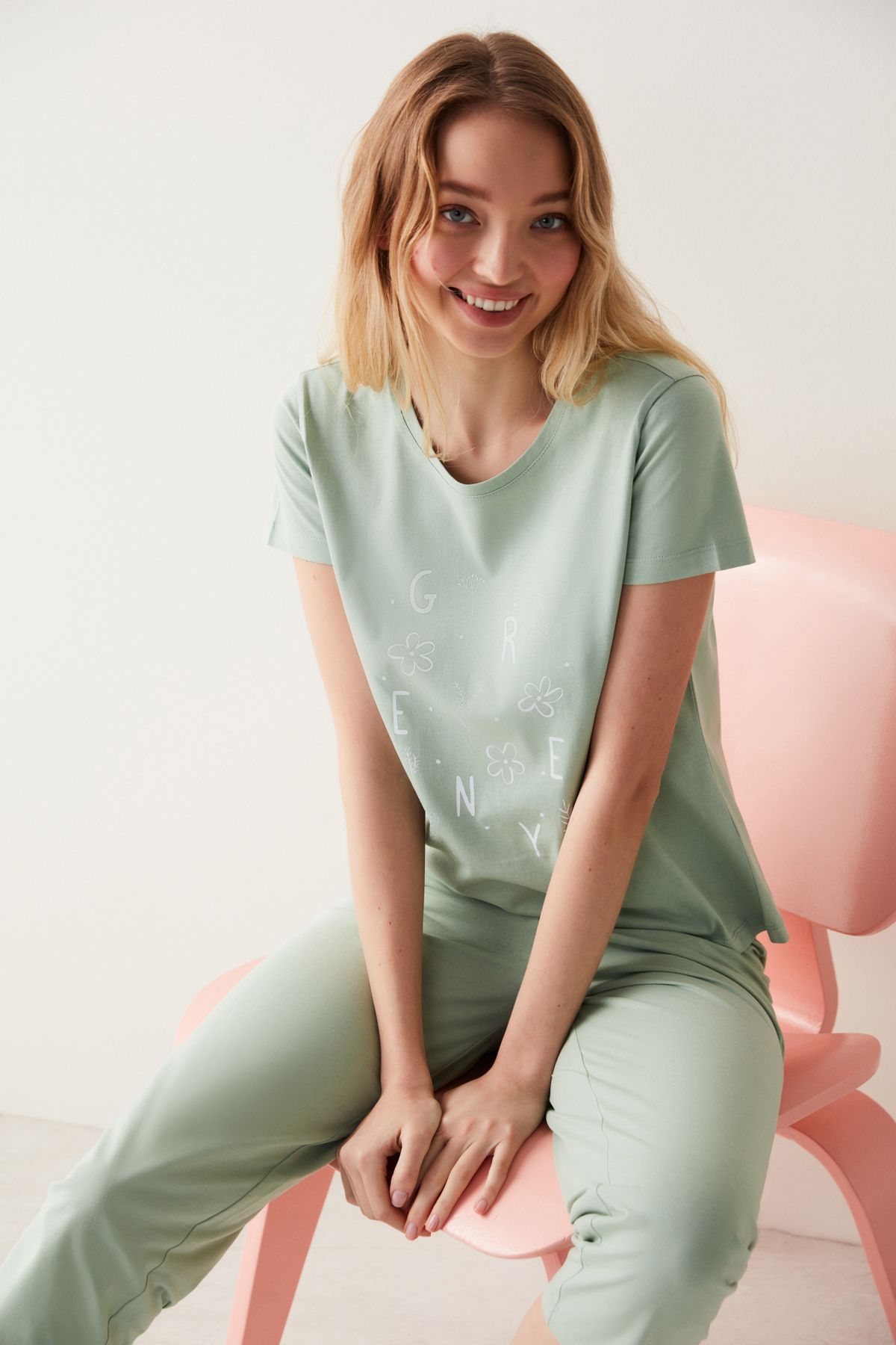 Penti Yeşil Greeny Baskılı Tişört Kapri Pijama Takımı