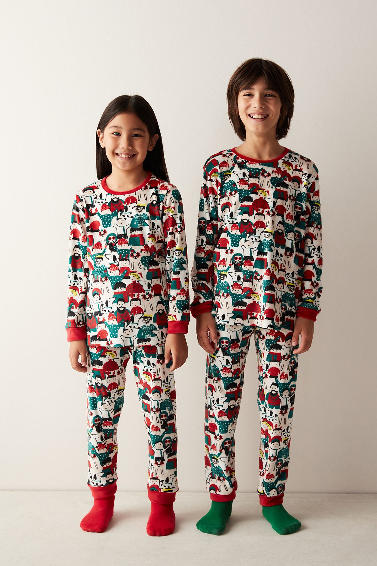 Penti Unisex Çocuk Desenli Kırık Beyaz Pijama Takımı