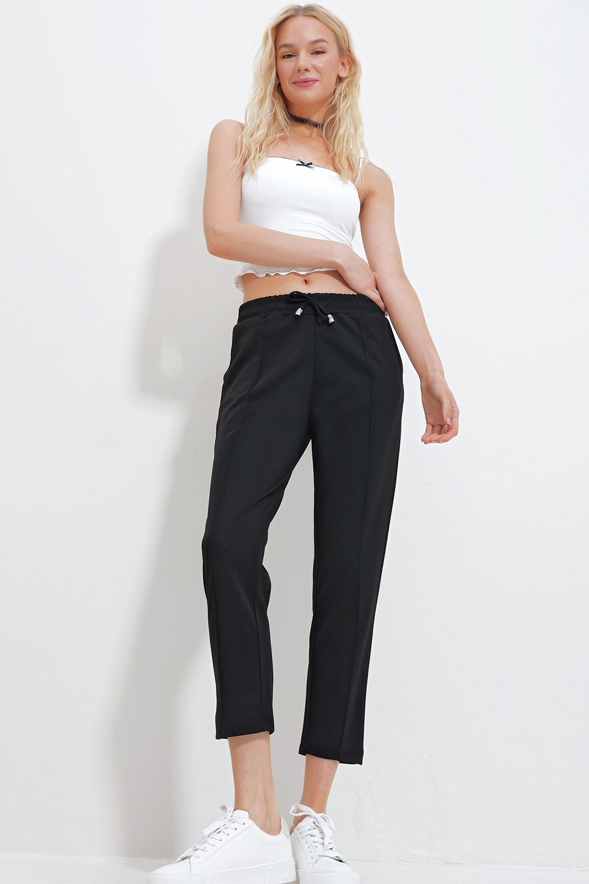 Trend Alaçatı Stili Kadın Siyah Çift Cepli Önü Çimalı Örme Basic Pantolon ALC-X11985