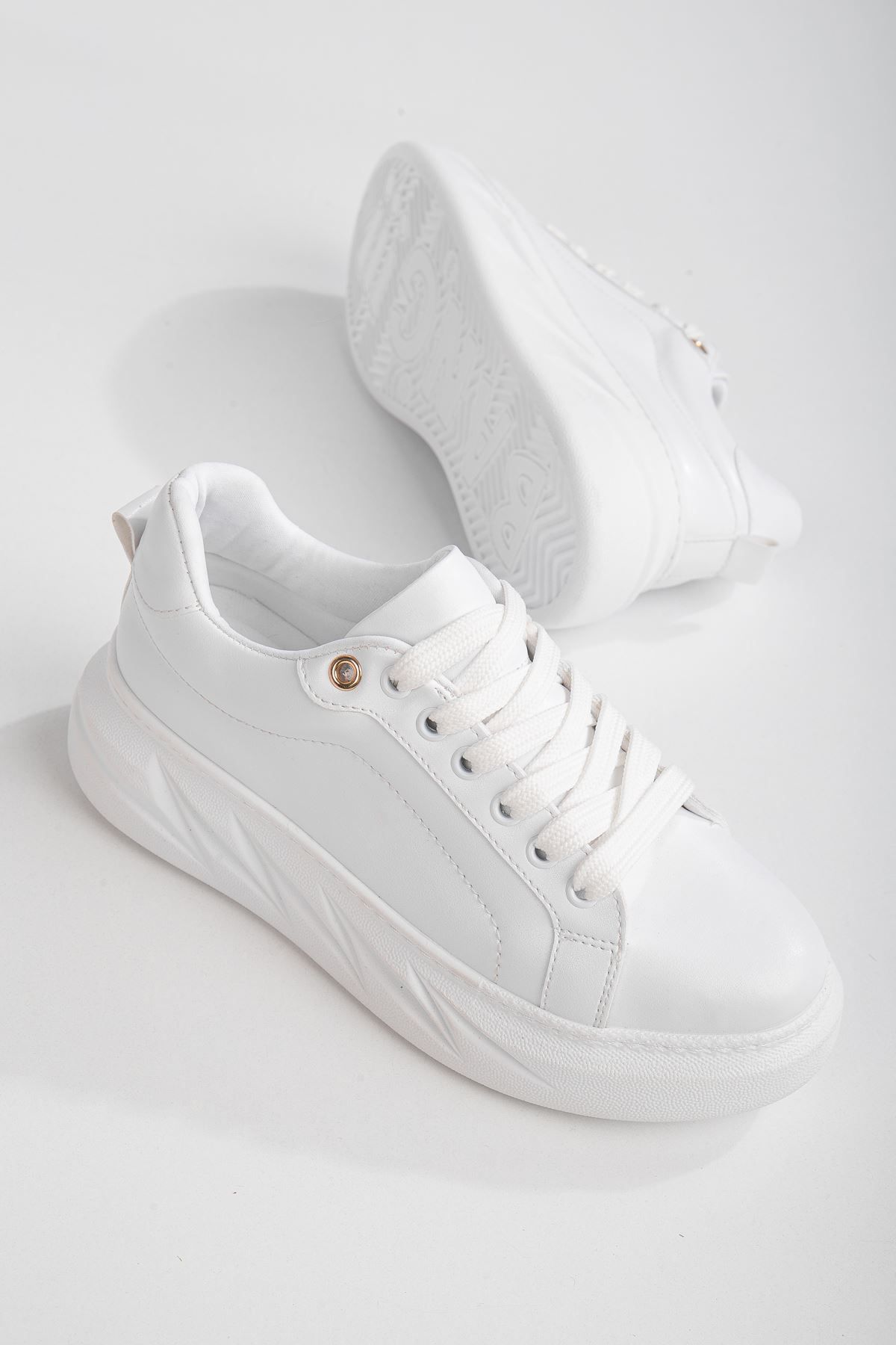 Marsingo Nerina Beyaz Cilt Kalın Tabanlı Detaylı Sneakers