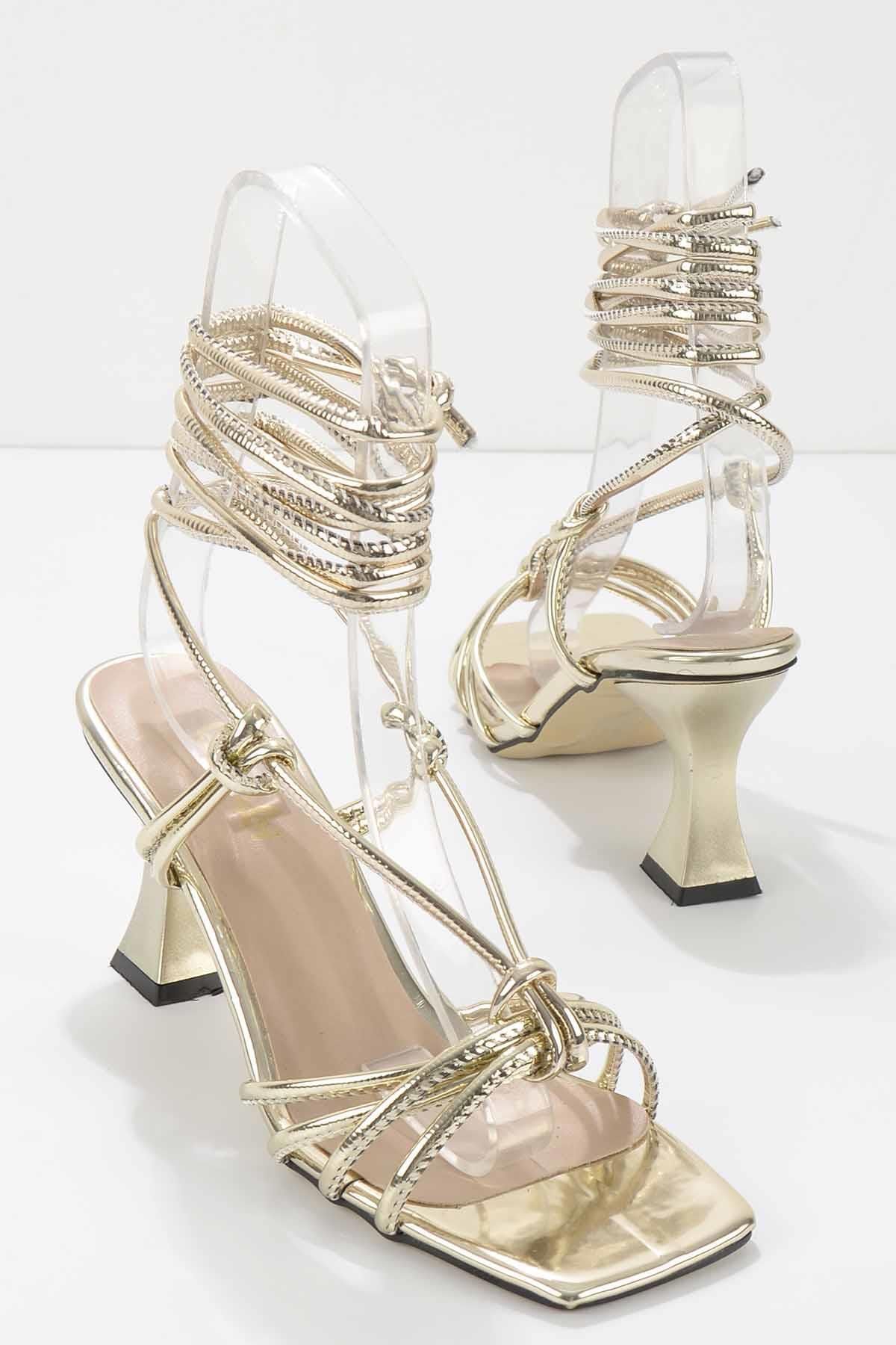 Bambi Altın Ayna Kadın Klasik Topuklu Ayakkabı K05726010739