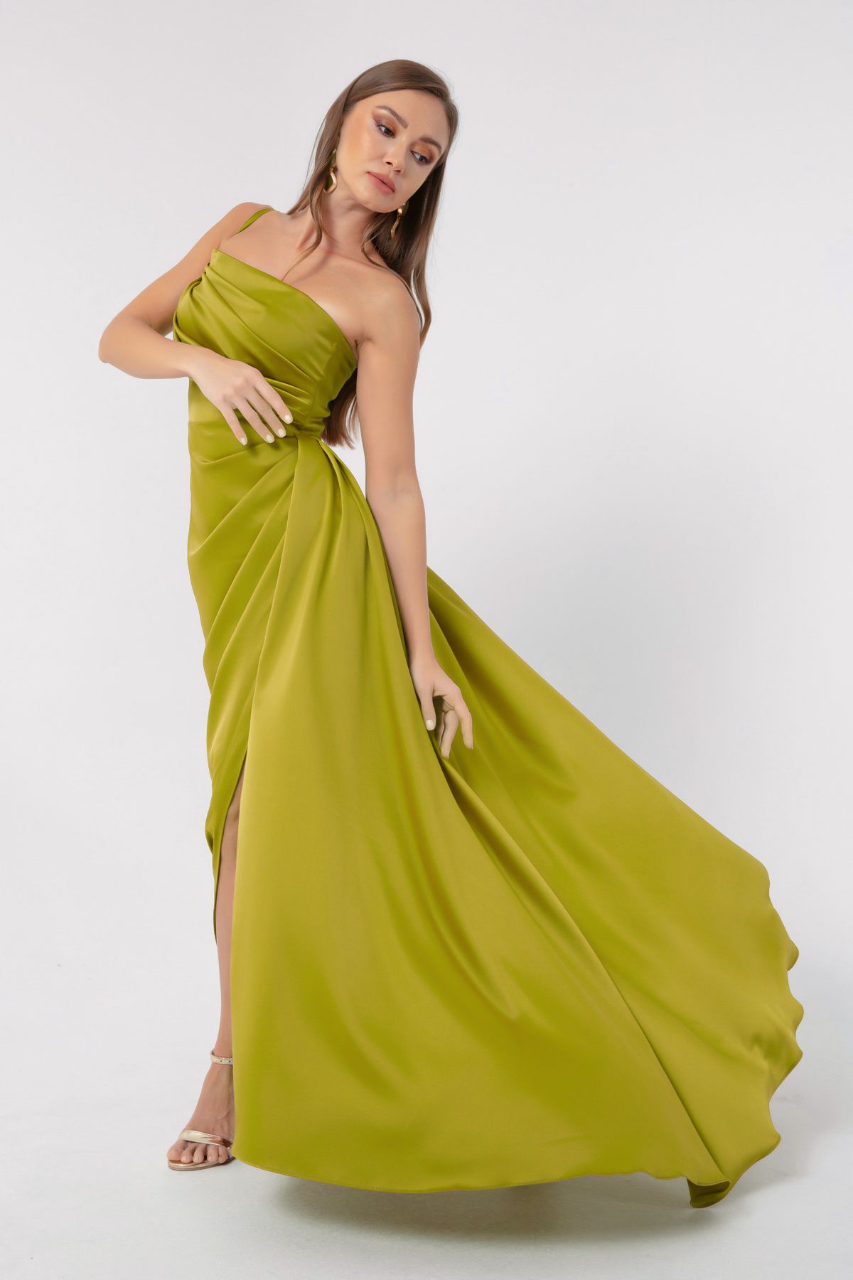 Lafaba Kadın Yağ Yeşili Tek Omuzlu Saten Abiye & Mezuniyet Elbisesi