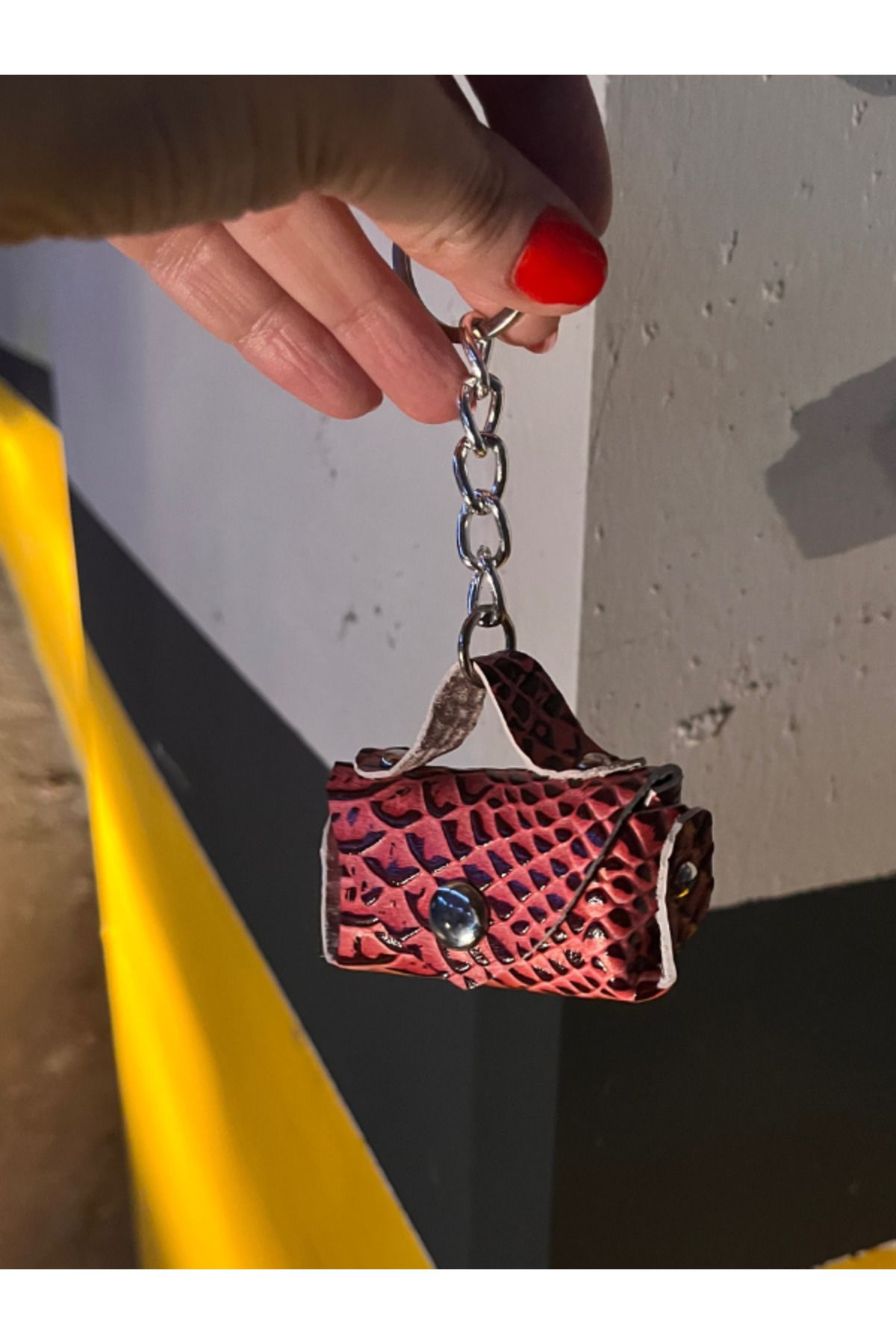 Pinkylola Minicik lola 2 model- hakiki deri pembe kroko baskılı çanta süsü, aksesuar, anahtarlık, el yapımı