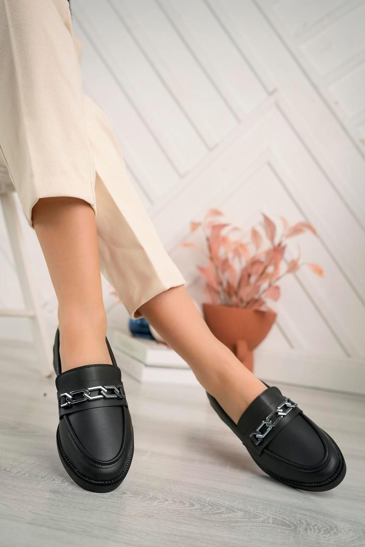 Aymood Kadın Siyah Cilt Tokalı Kalın Taban Pu Deri Günlük Klasik Topuklu Loafer Makosen Ayakkabı