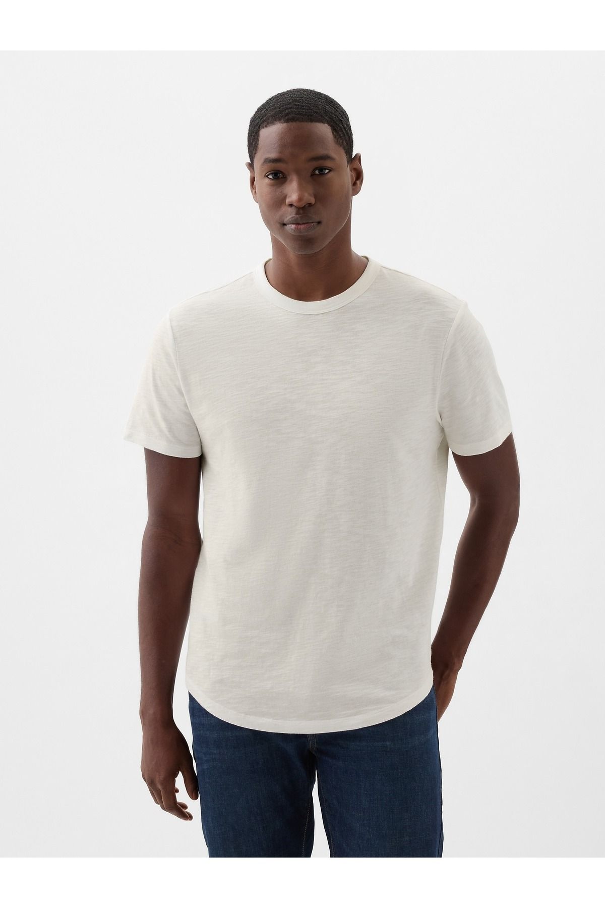 GAP Erkek Kırık Beyaz Lived-In T-Shirt
