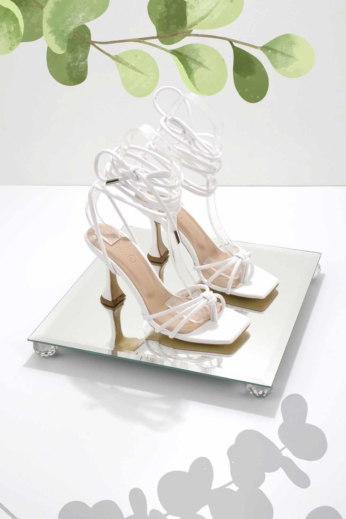 Bambi Beyaz Kadın Klasik Topuklu Ayakkabı K05284005409