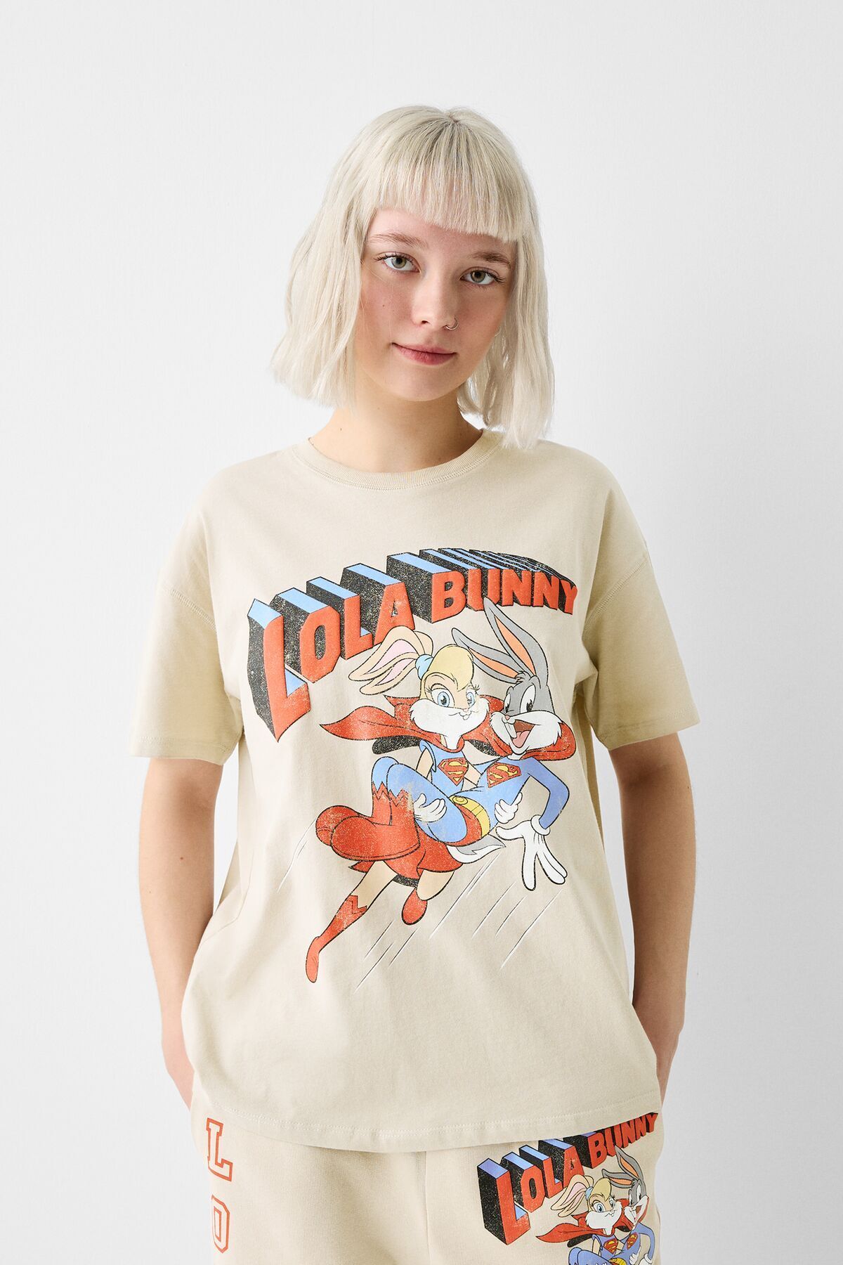 Bershka Kısa kollu Lola Bunny baskılı t-shirt