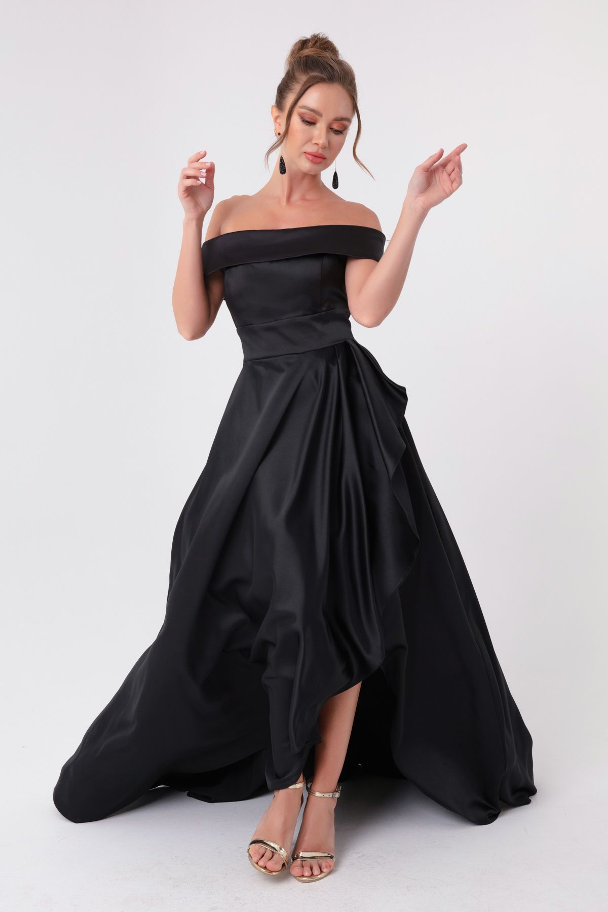 Lafaba Kadın Siyah Kayık Yaka Saten Abiye & Mezuniyet Elbisesi
