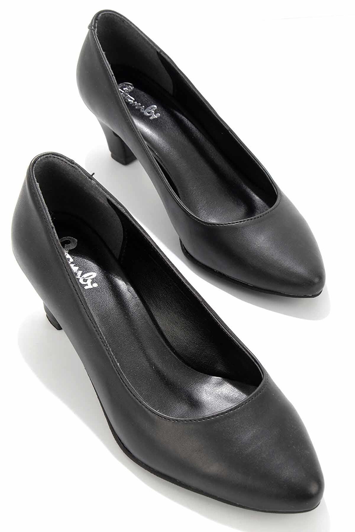 Bambi Siyah Kadın Klasik Topuklu Ayakkabı K01848020109