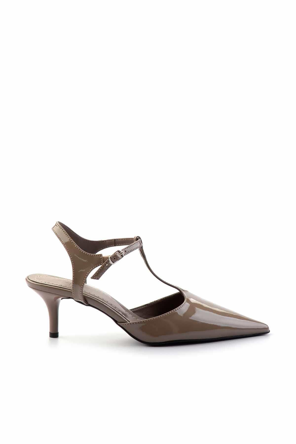 Bambi Vizon Rugan  Kadın Klasik Topuklu Ayakkabı K01461110208