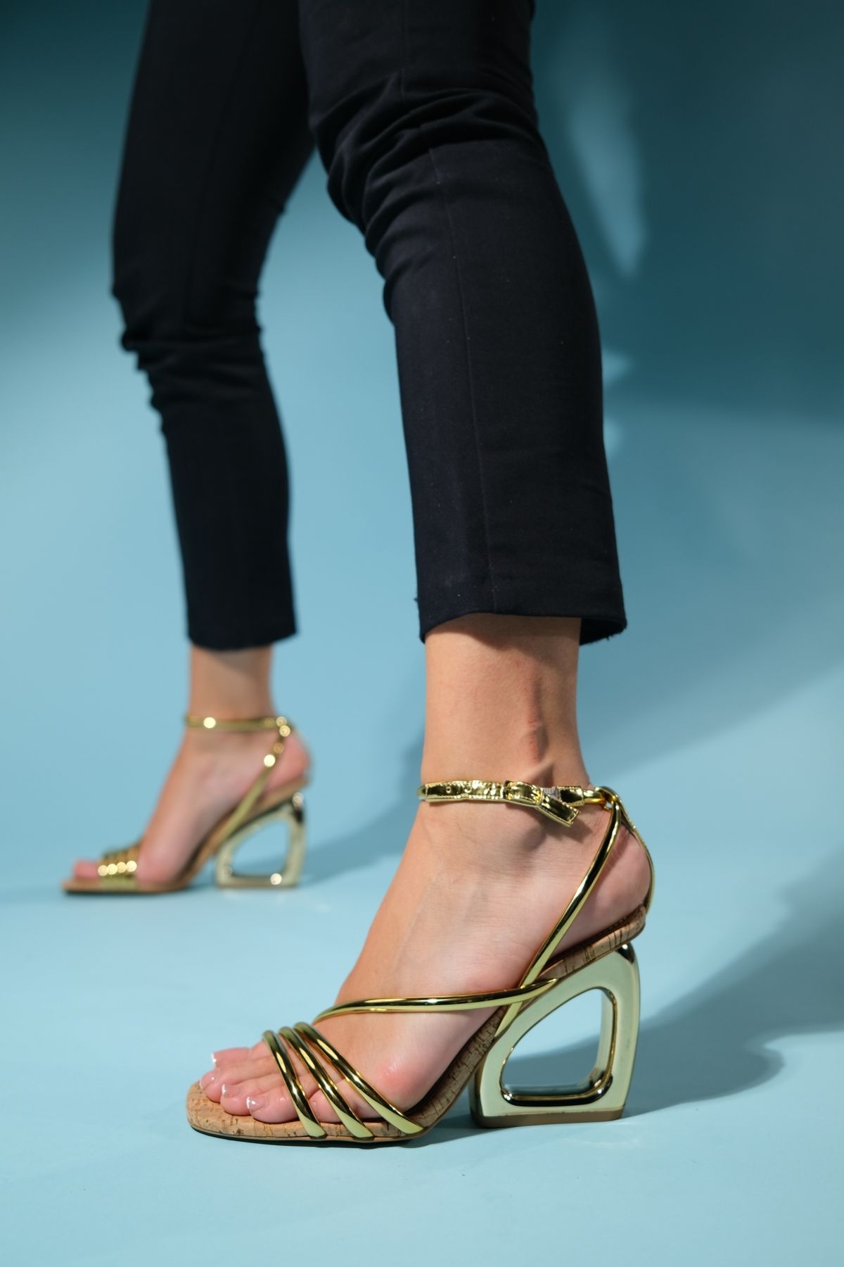 luvishoes MOLINA Altın Mantar Kadın Topuklu Ayakkabı