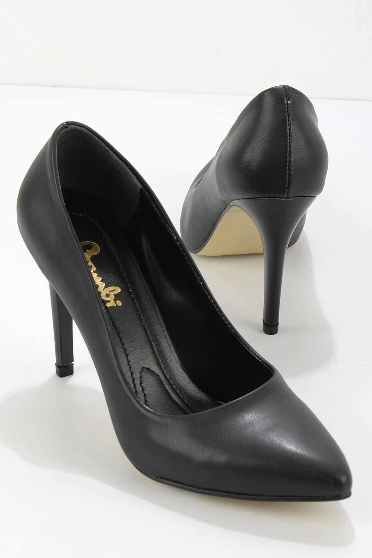 Bambi Siyah Kadın Klasik Topuklu Ayakkabı K01980050309