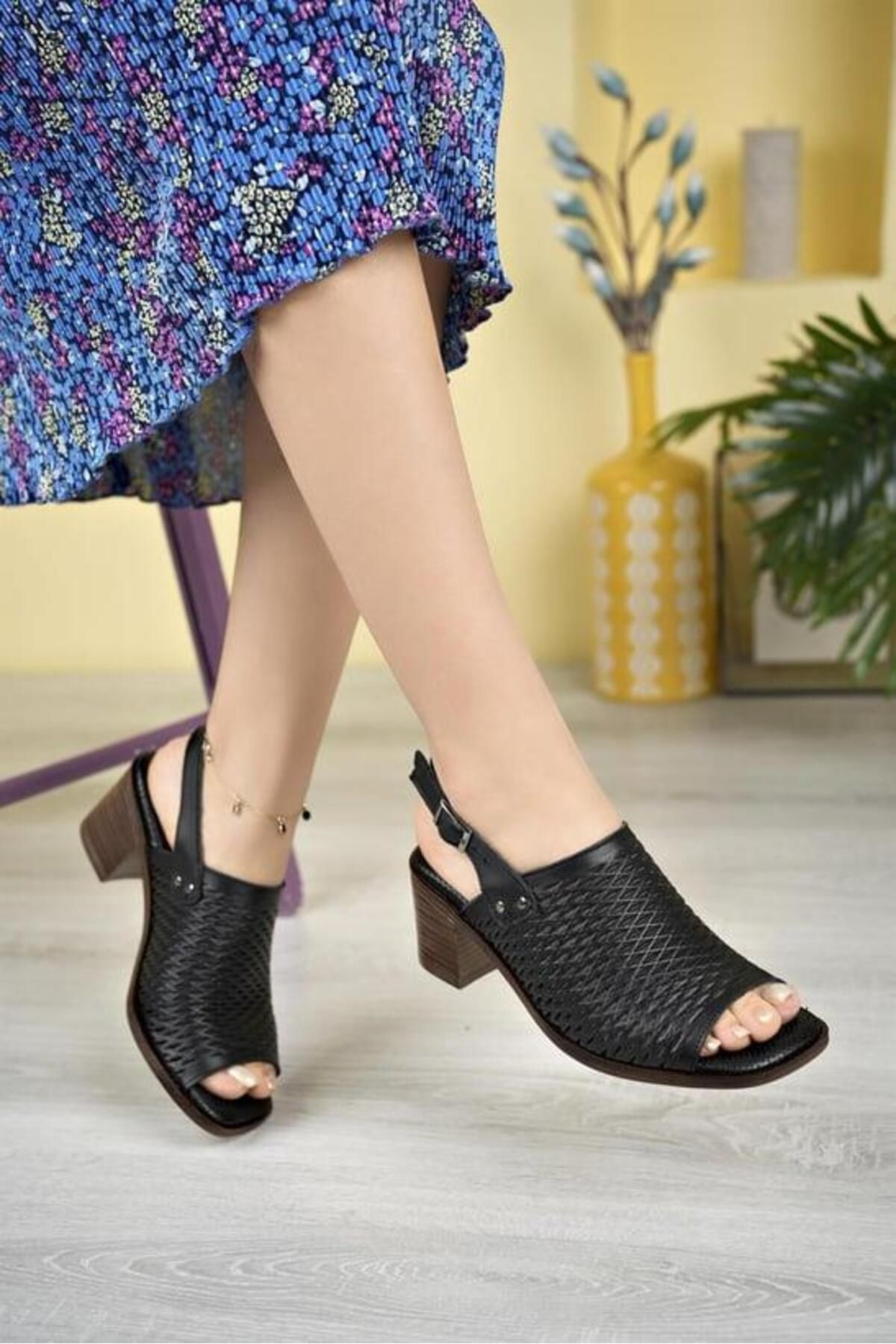 Mammamia Kadın Sandalet D23YS-1570