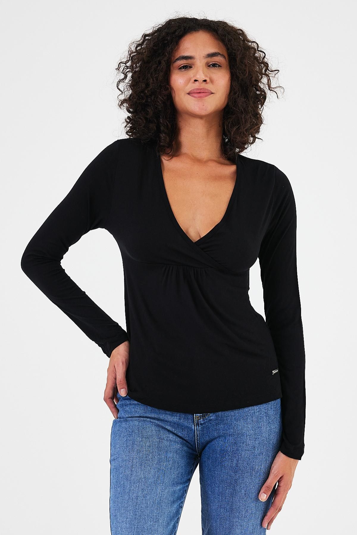Penyelux Kadın Sokak Stili Uzun Kollu Yaka Detaylı Tişört Siyah