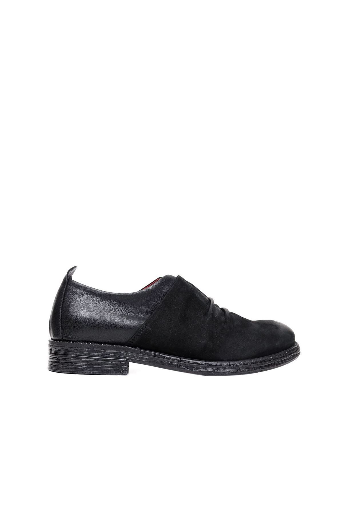 BUENO Shoes Siyah Deri Kadın Az Topuklu Ayakkabı