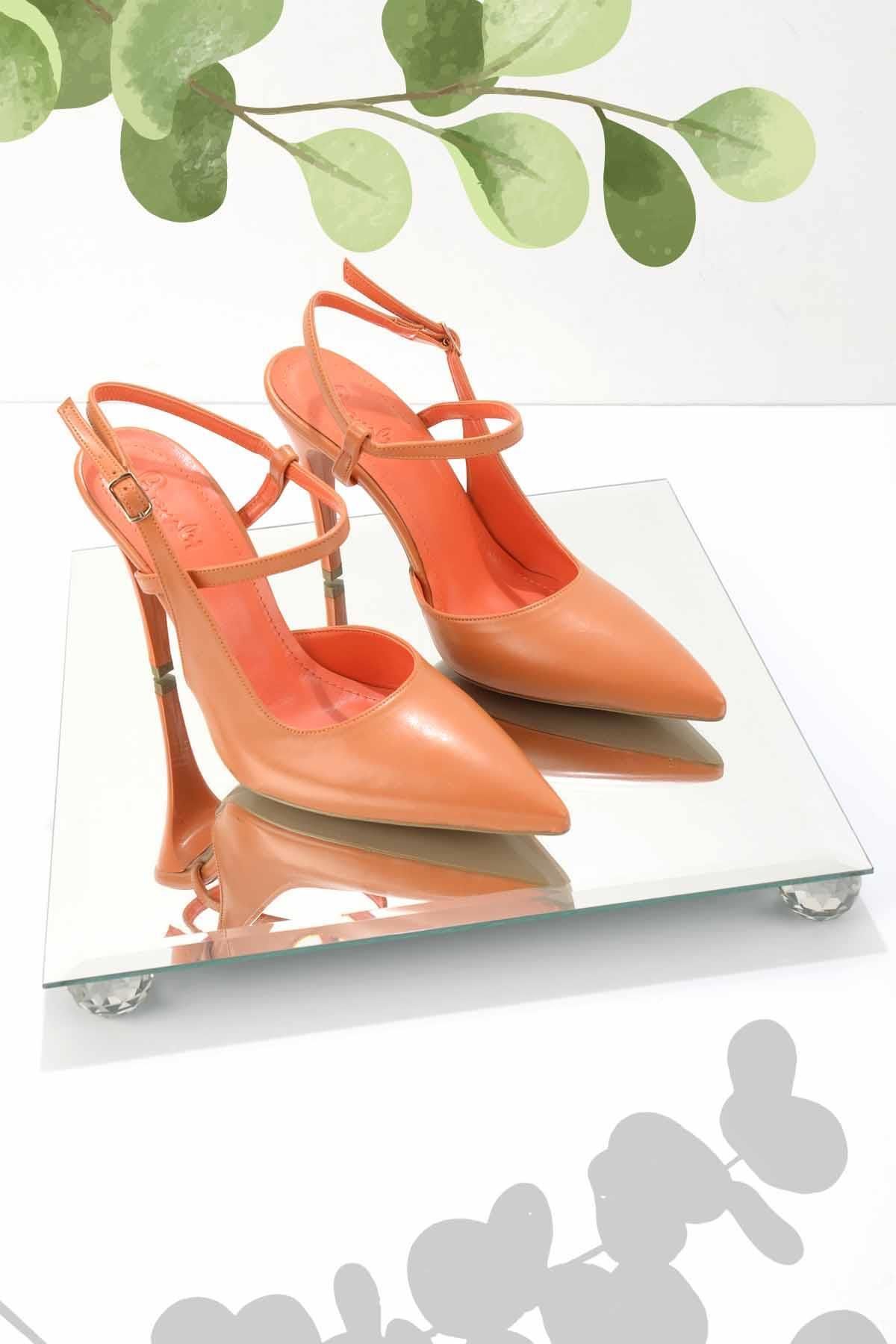 Bambi Turuncu Kadın Klasik Topuklu Ayakkabı K01237179009