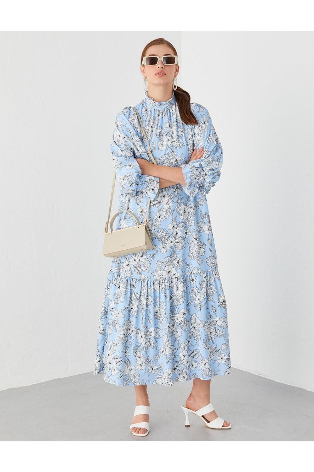 Kayra Fırfır Yakalı Floral Desenli Elbise Mavi-beyaz