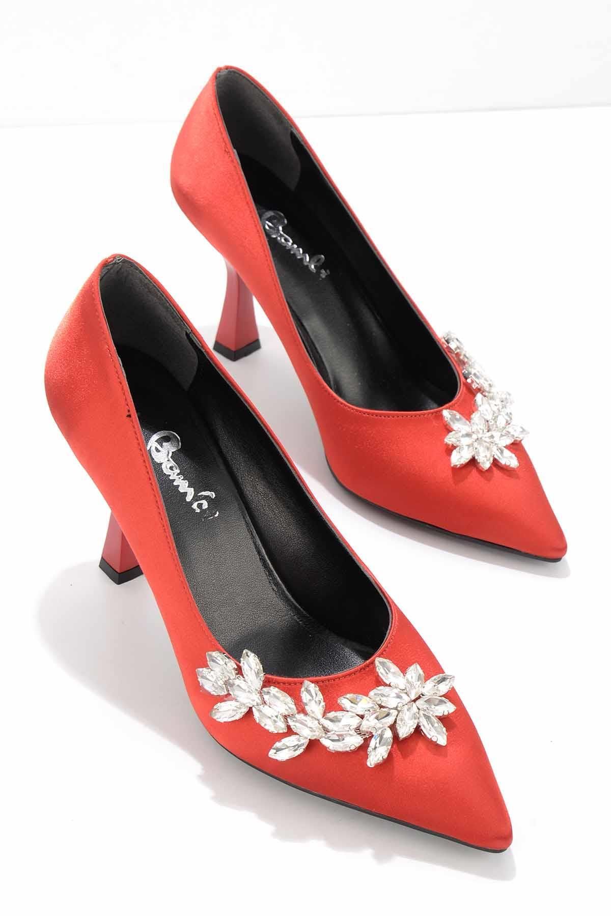 Bambi Kırmızı Saten Kadın Klasik Topuklu Ayakkabı K01596134638