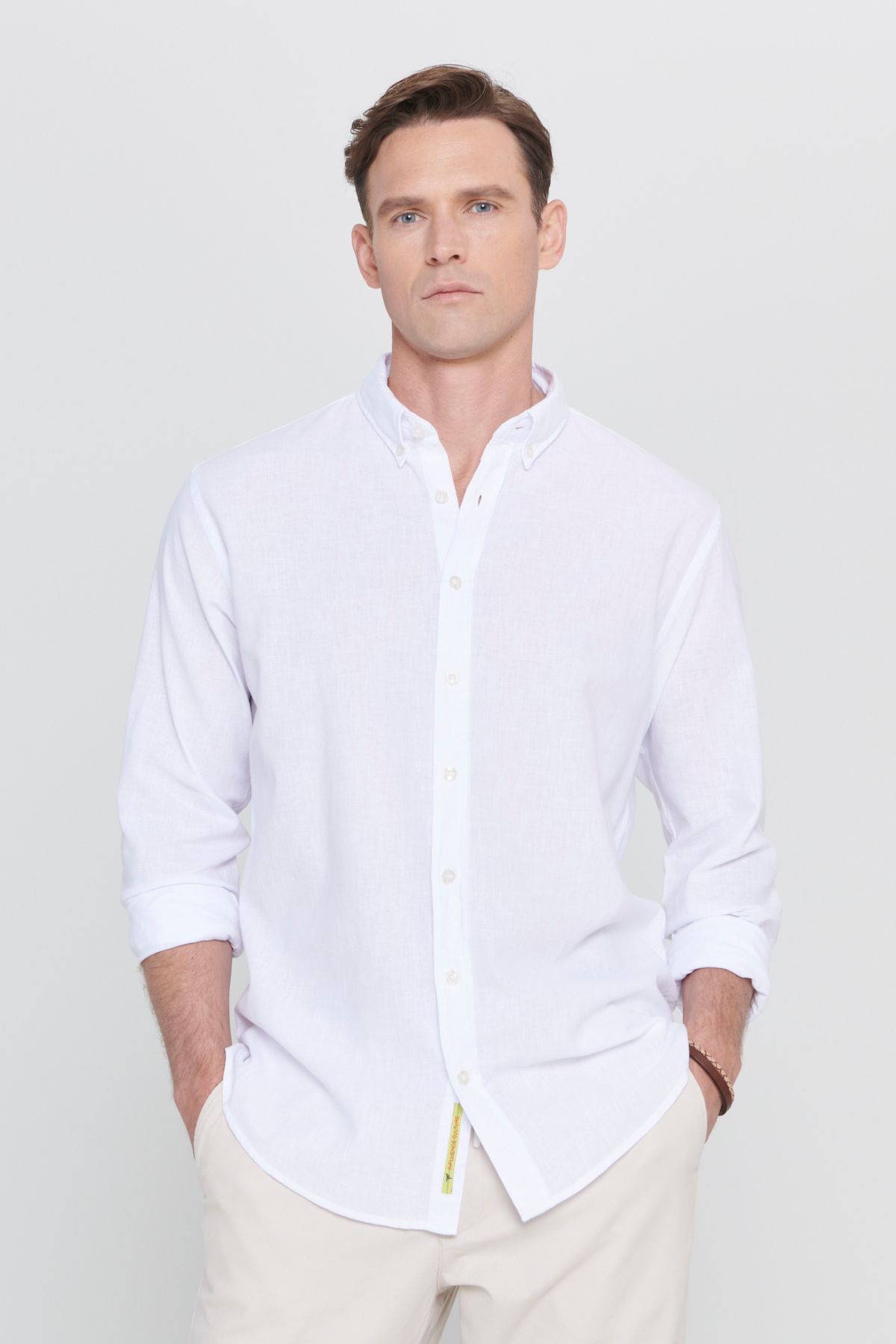 AC&Co / Altınyıldız Classics Erkek Beyaz Comfort Fit Rahat Kesim Keten Düğmeli Yaka Casual Gömlek