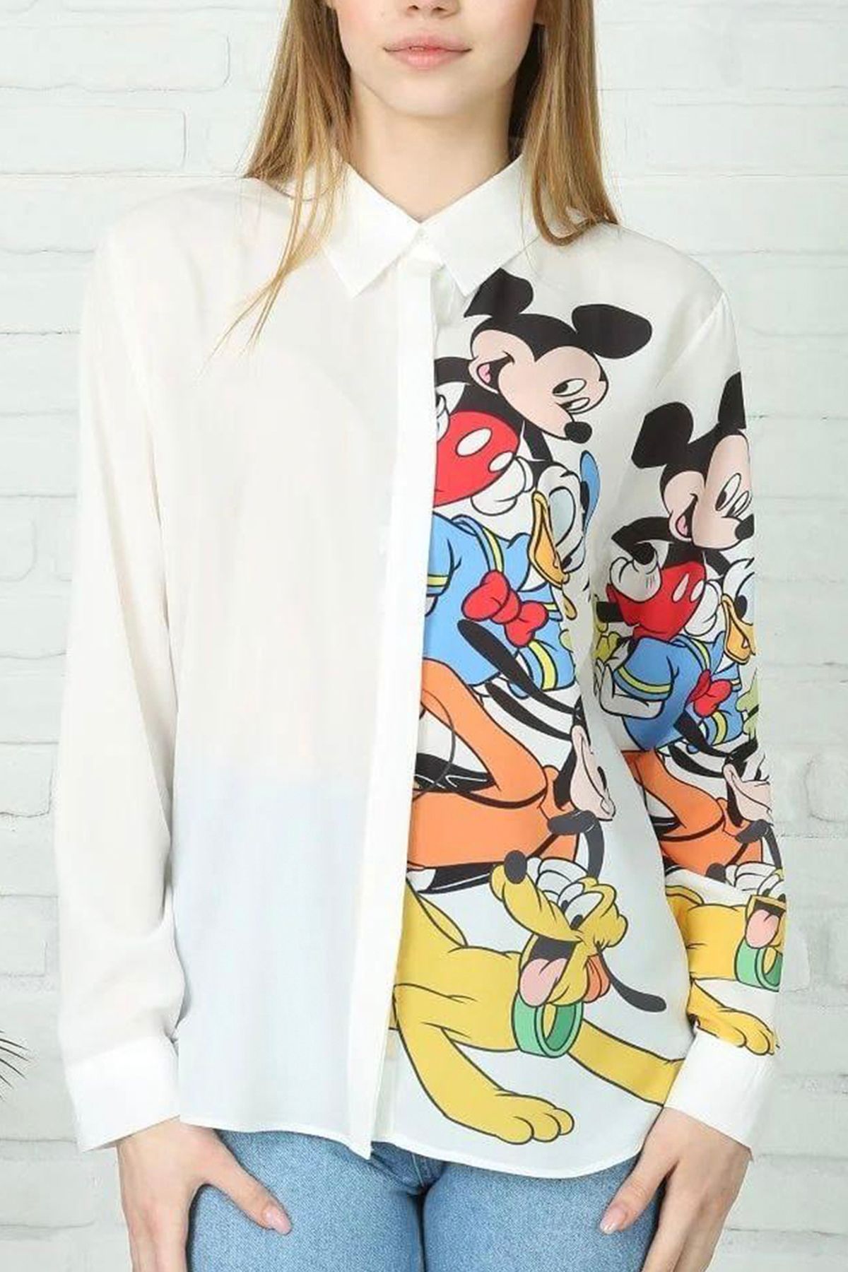 Kreasyon Boutique Kadın Sırt Disney Basklı Beyaz Rahat Kesim Mevsimlik Gömlek