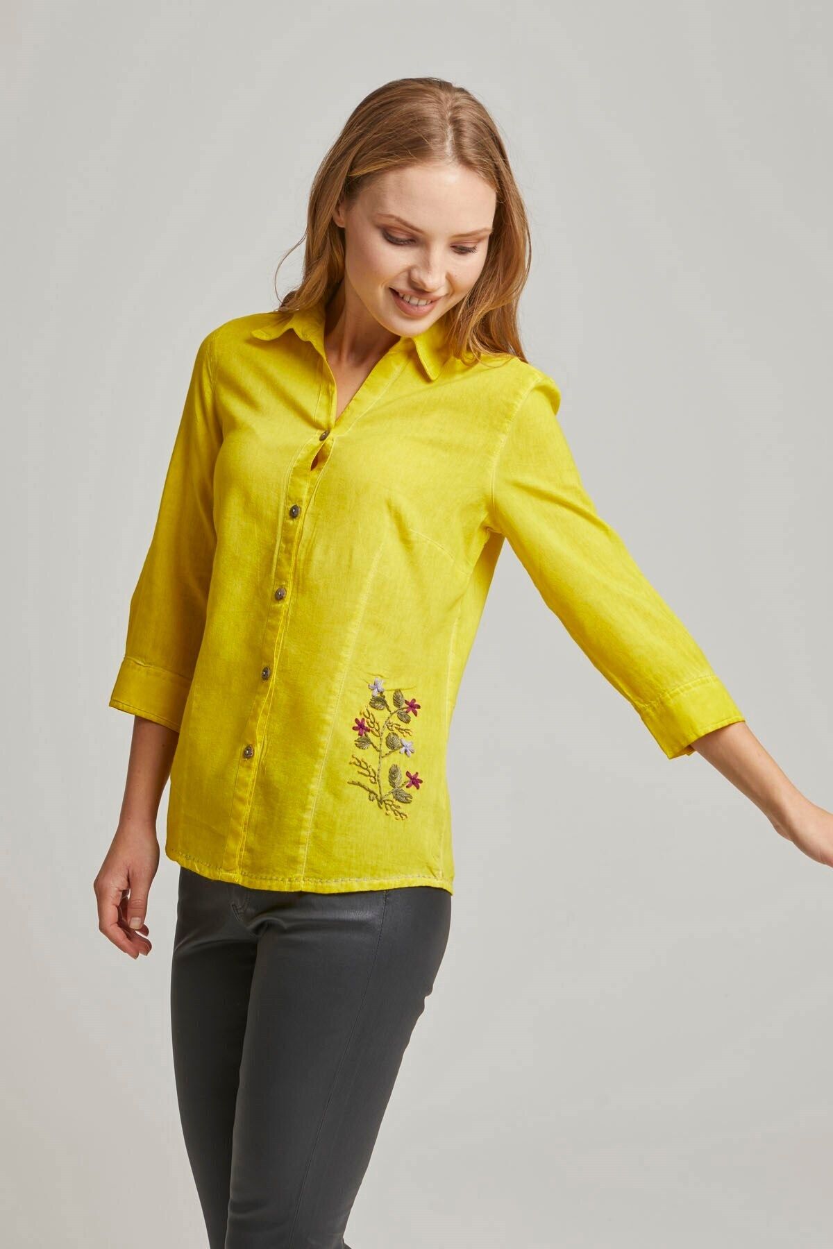 Deriderim Sarı Şile Bezi Işlemeli Düğmeli Truvakar Kol Pamuklu Gömlek