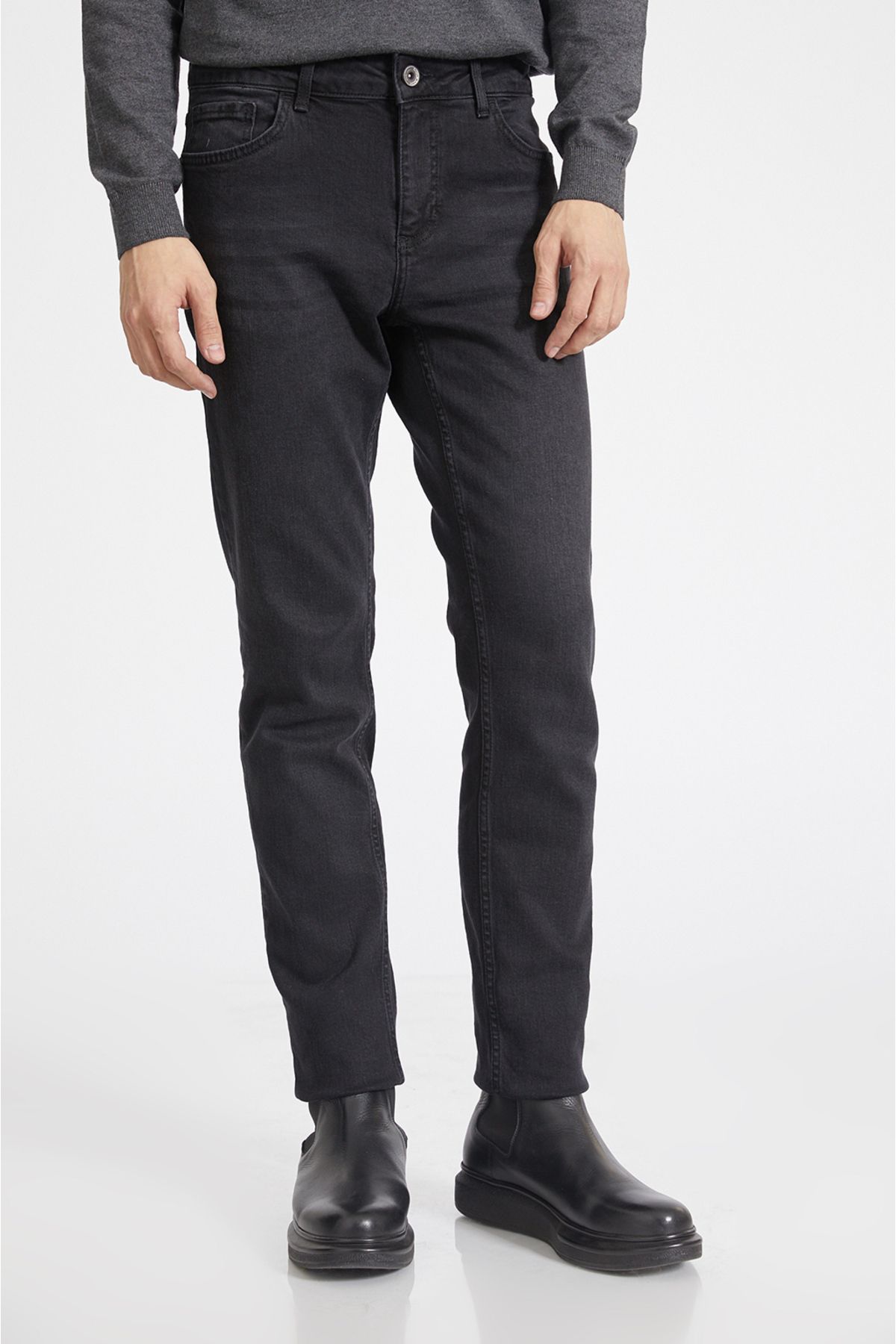 Avva Erkek Siyah Regular Fit Jean Pantolon E003502