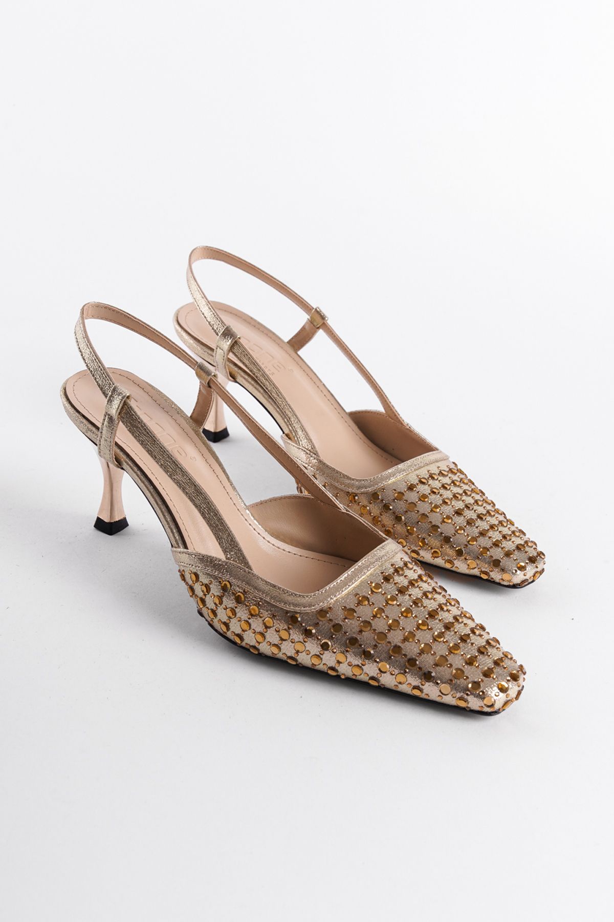 Capone Outfitters Arkası Açık Küt Burunlu Taşlı Orta Topuklu Kadın Ayakkabı