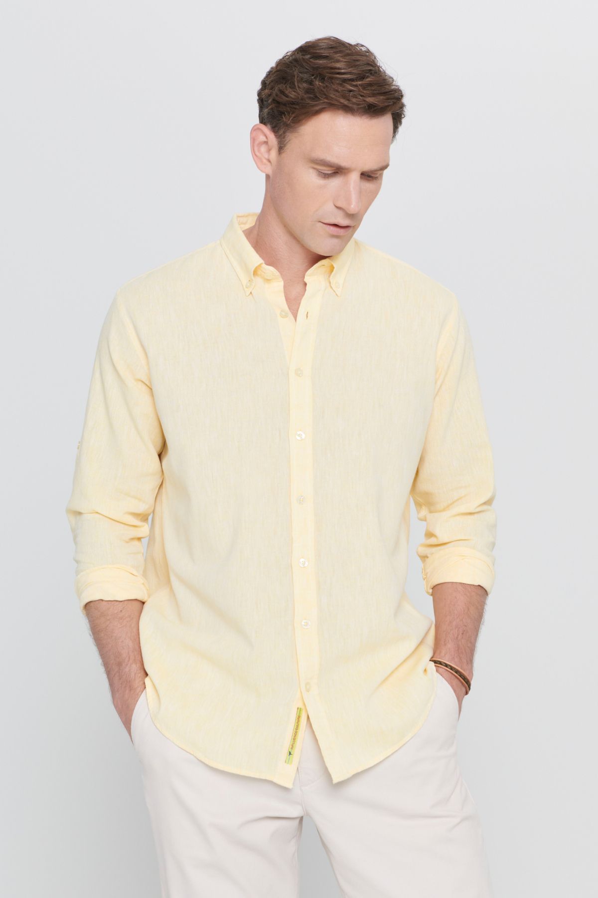 AC&Co / Altınyıldız Classics Erkek Sarı Comfort Fit Rahat Kesim Keten Düğmeli Yaka Casual Gömlek