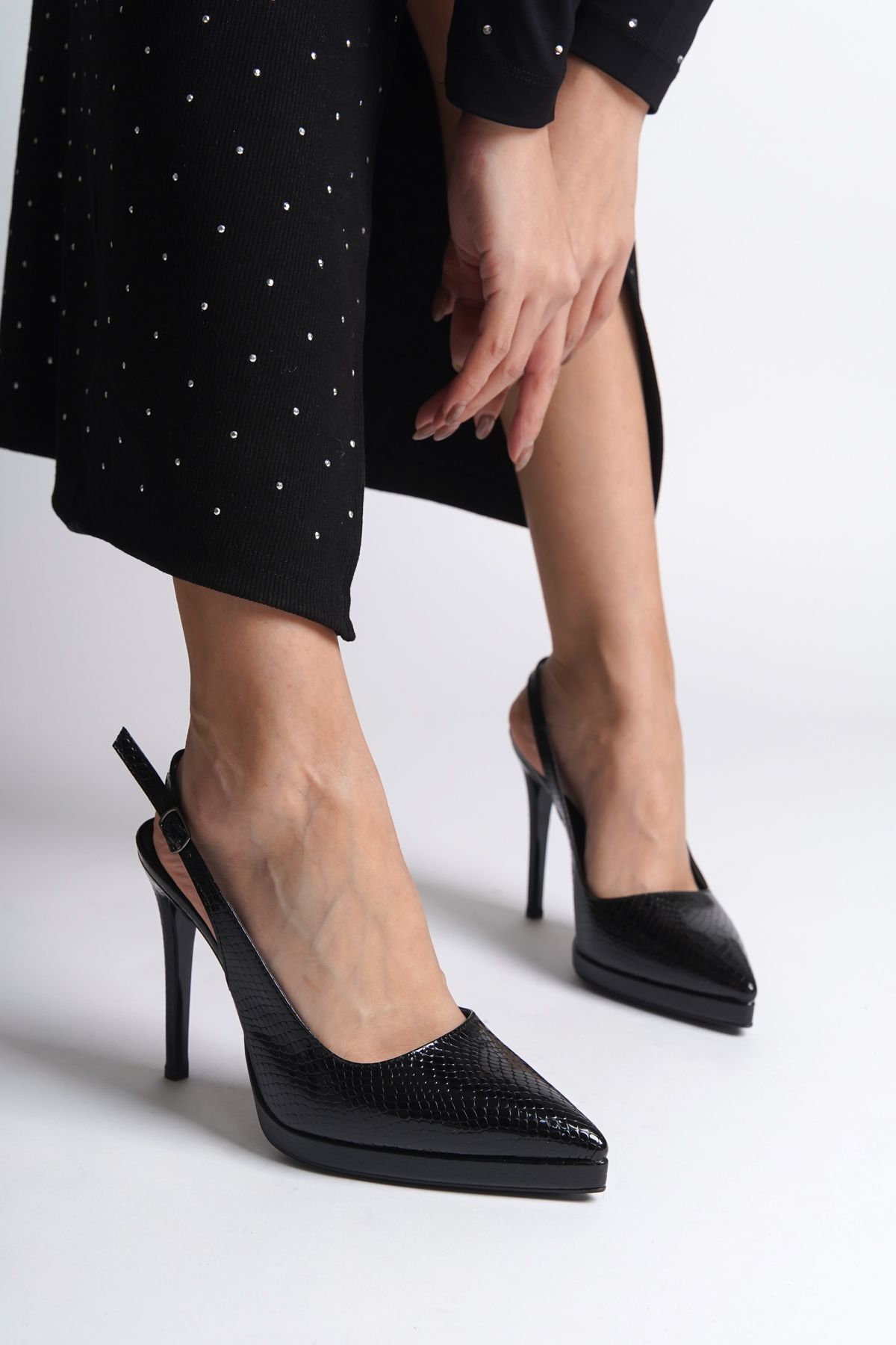 Capone Outfitters Arkası Açık Sivri Burunlu Yüksek Topuklu Platform Kadın Ayakkabı