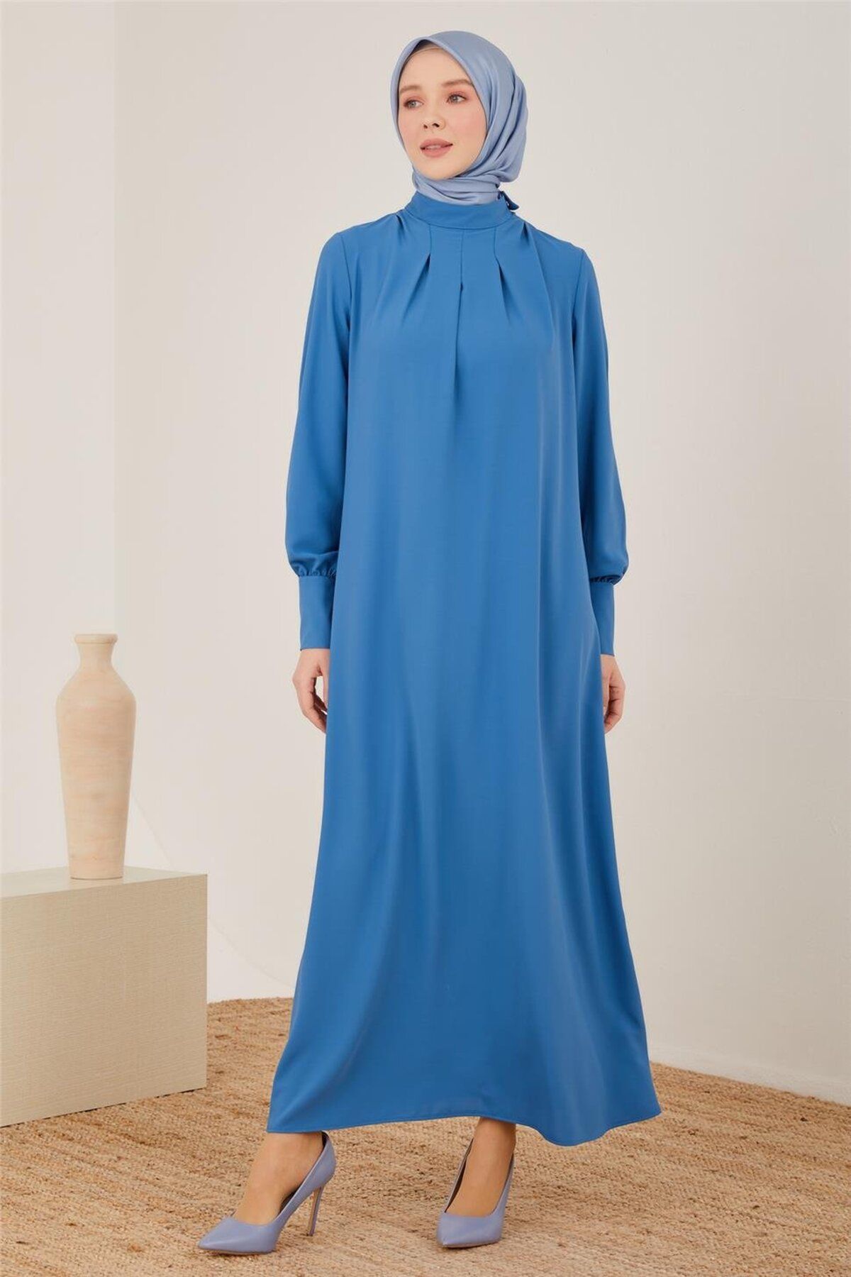 Armine Yaka Detaylı Arkası Bağlanabilir Elbise 23y9637 Mavi