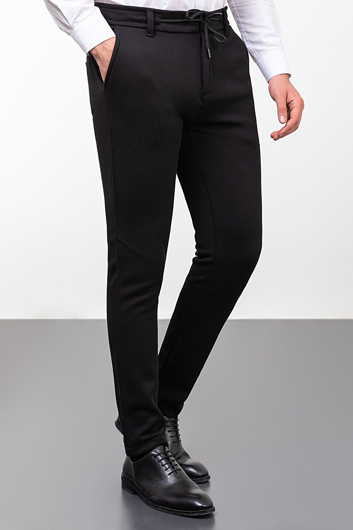Mcr Düz Siyah Super Slim Fit Beli Lastikli Ipli Erkek Pantolon