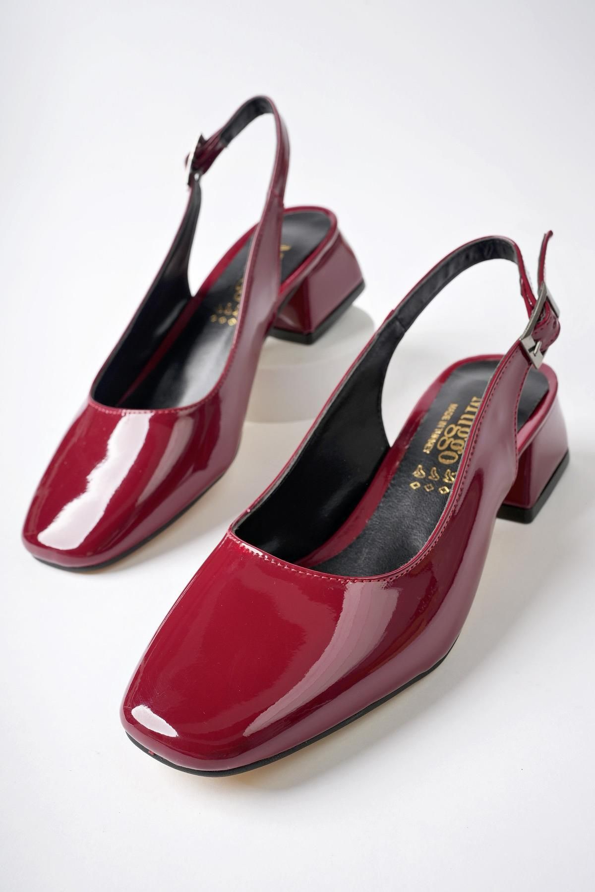 Muggo Lois Garantili Arkası Açık Kare Burunlu Kadın Kısa Topuklu Ayakkabı