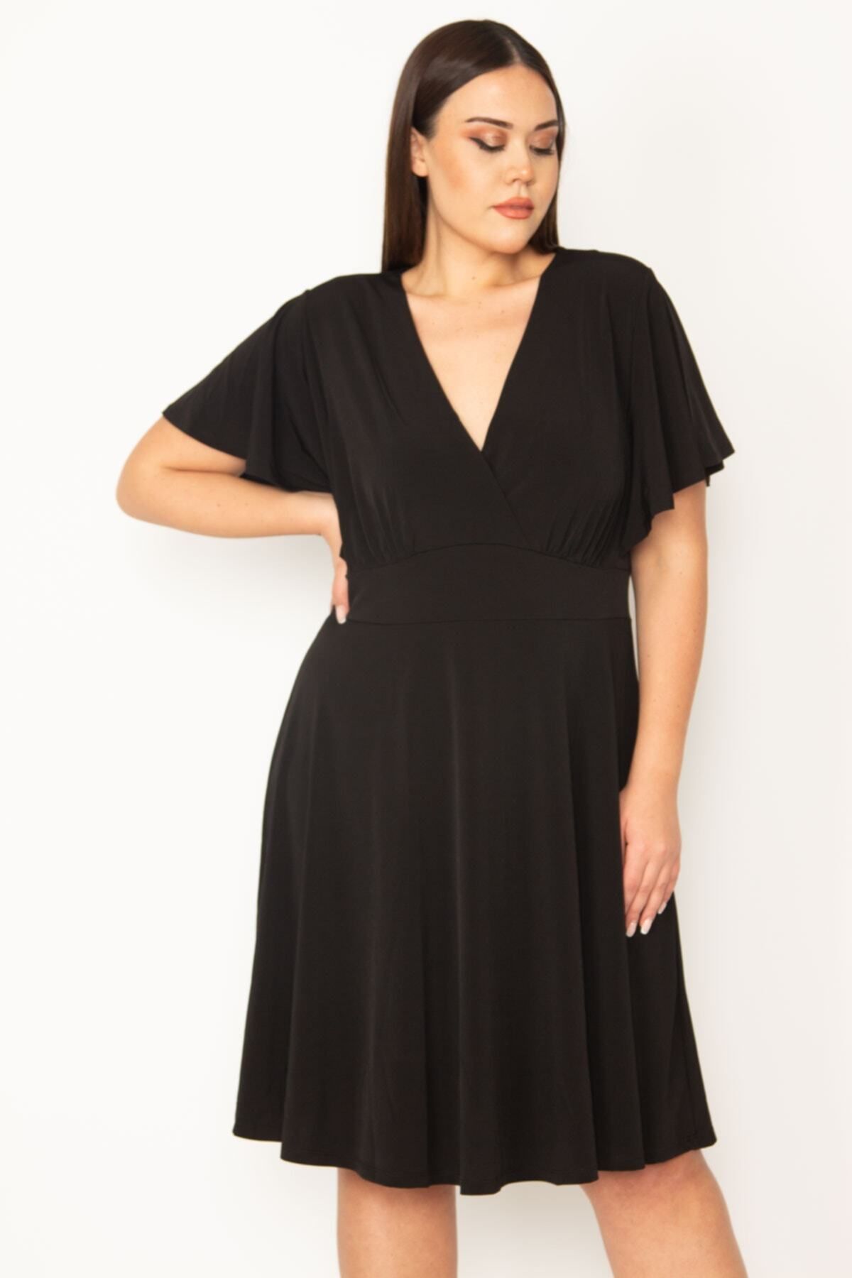 Şans Kadın Büyük Beden Siyah Anvelop Yaka Göğüs Büzgülü Volan Kol Elbise 65n31520