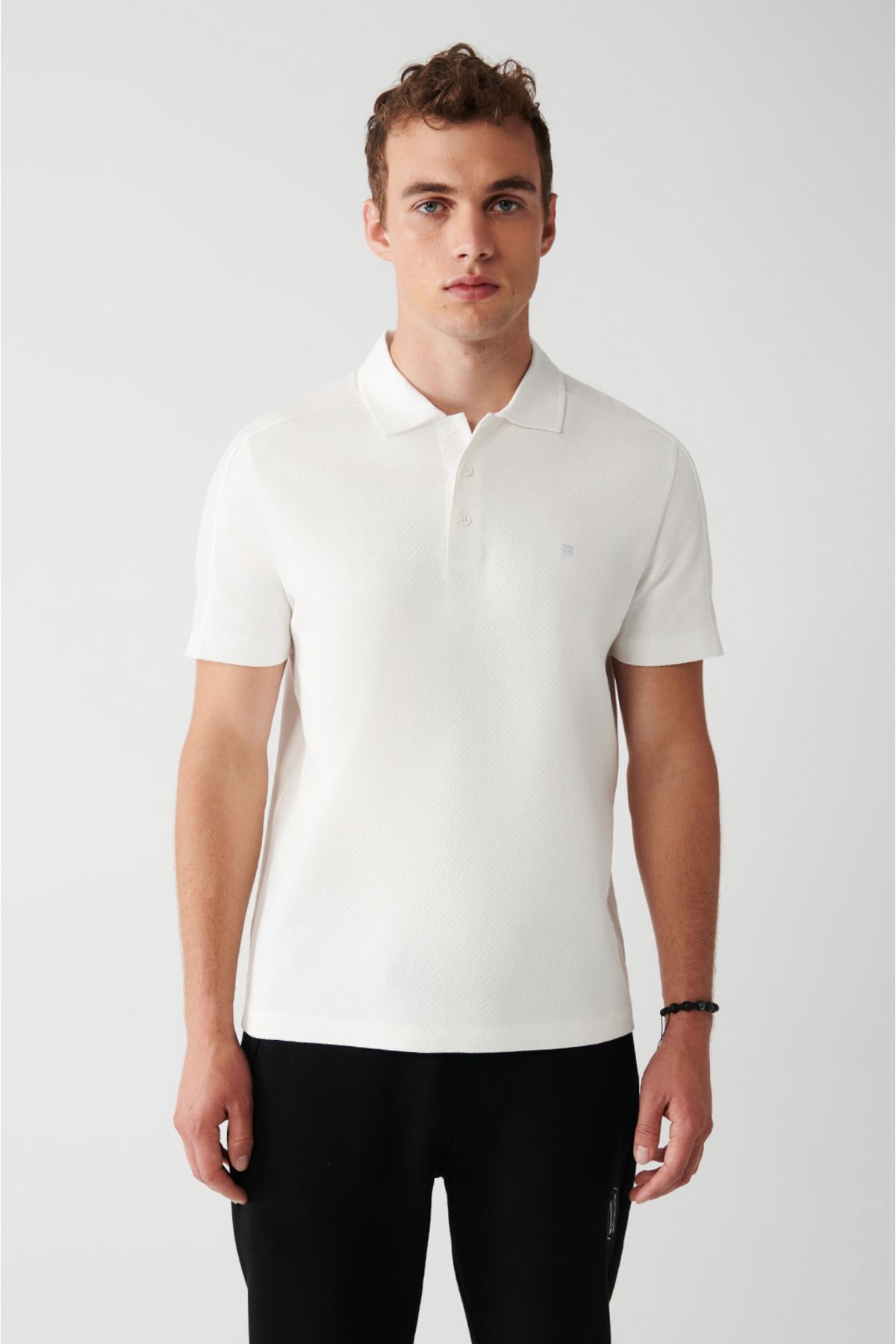 Avva Erkek Beyaz %100 Pamuk Jakarlı Dokuma Detaylı Regular Fit Polo Yaka T-shirt A31y1021