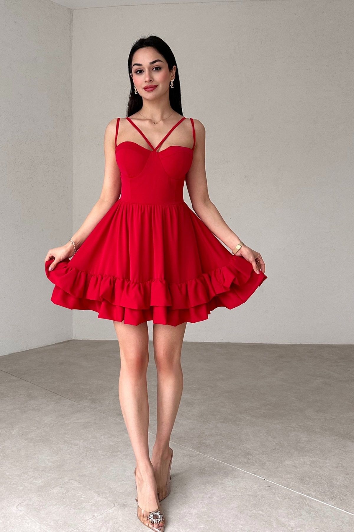 lovebox Kadın Atlas Kumaş Göğüs Destekli Eteği Fırfırlı Tasarım Kırmızı Mini Abiye Elbise 098