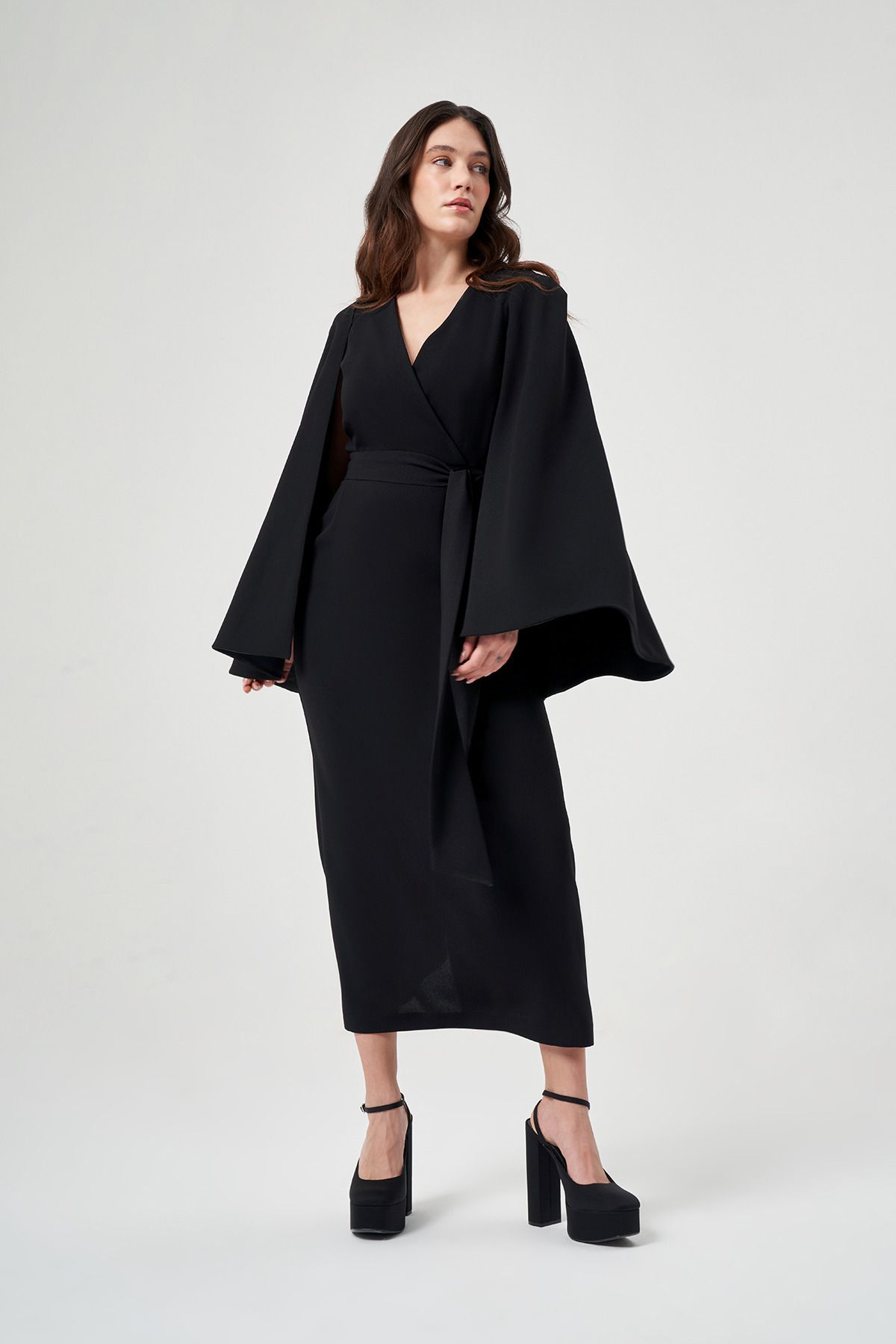 Mimya Siyah Pelerinli Krep Elbise 2758