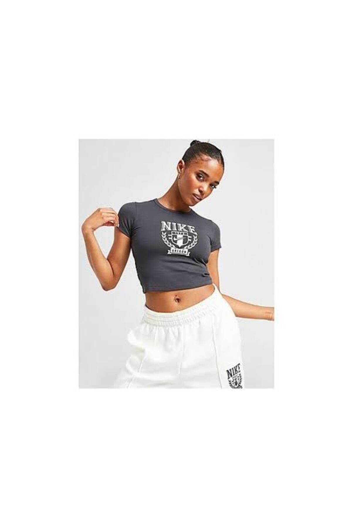 Nike Sportswear Bby Varsity Short-Sleeve Kadın Tişört stilim spor