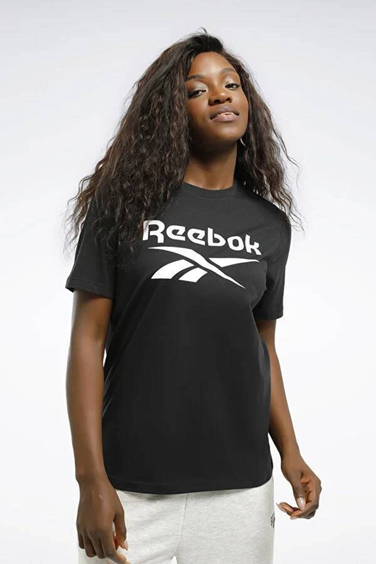 Reebok 100034774 101528787 II3220 Reebok Identıty Bıg Logo Tee Kadın T-shirt Siyah