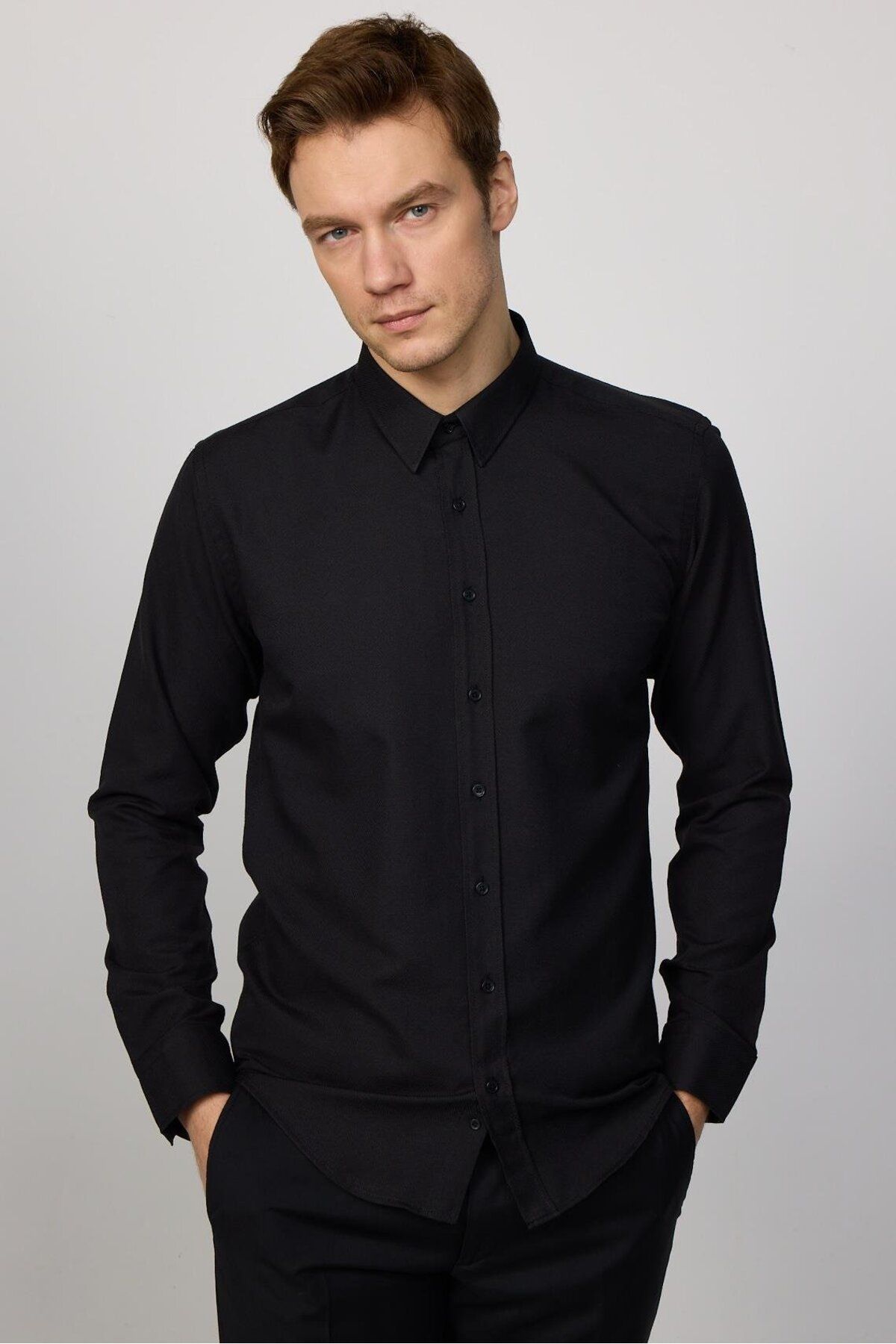 Tudors Modern Slim Fit Uzun Kollu Pamuklu Kolay Ütü Armürlü Siyah Erkek Gömlek