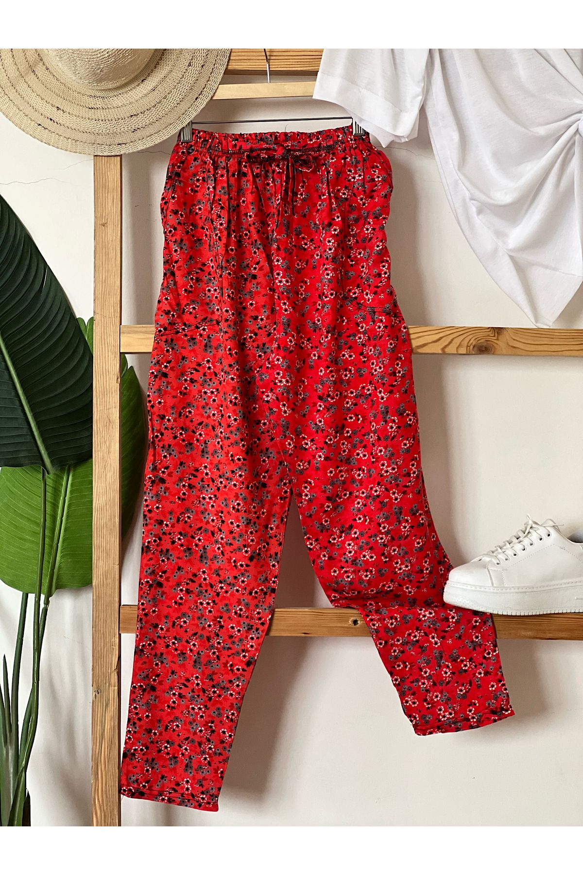 hepsi moda Cepli Viskon Mini Çiçekli Pantolon  - FT - Kırmızı